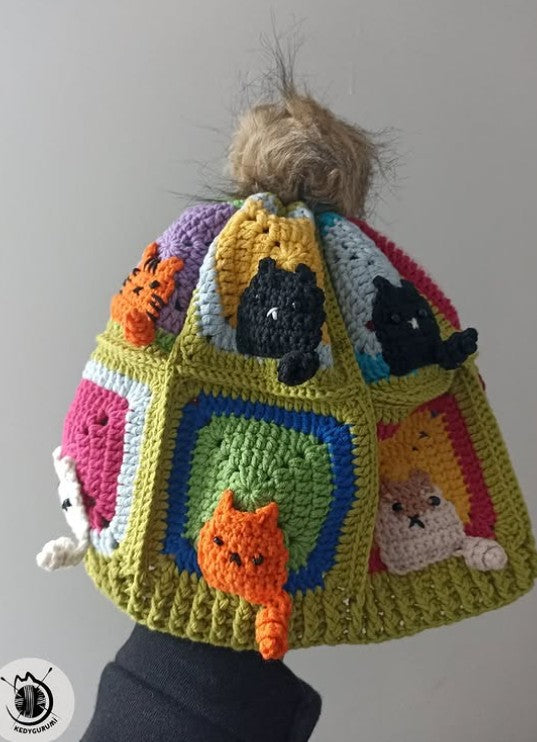 Kedi Motifli Ponponlu Örgü Bere - Fıstık Yeşili - El Örgüsü Kışlık Şapka