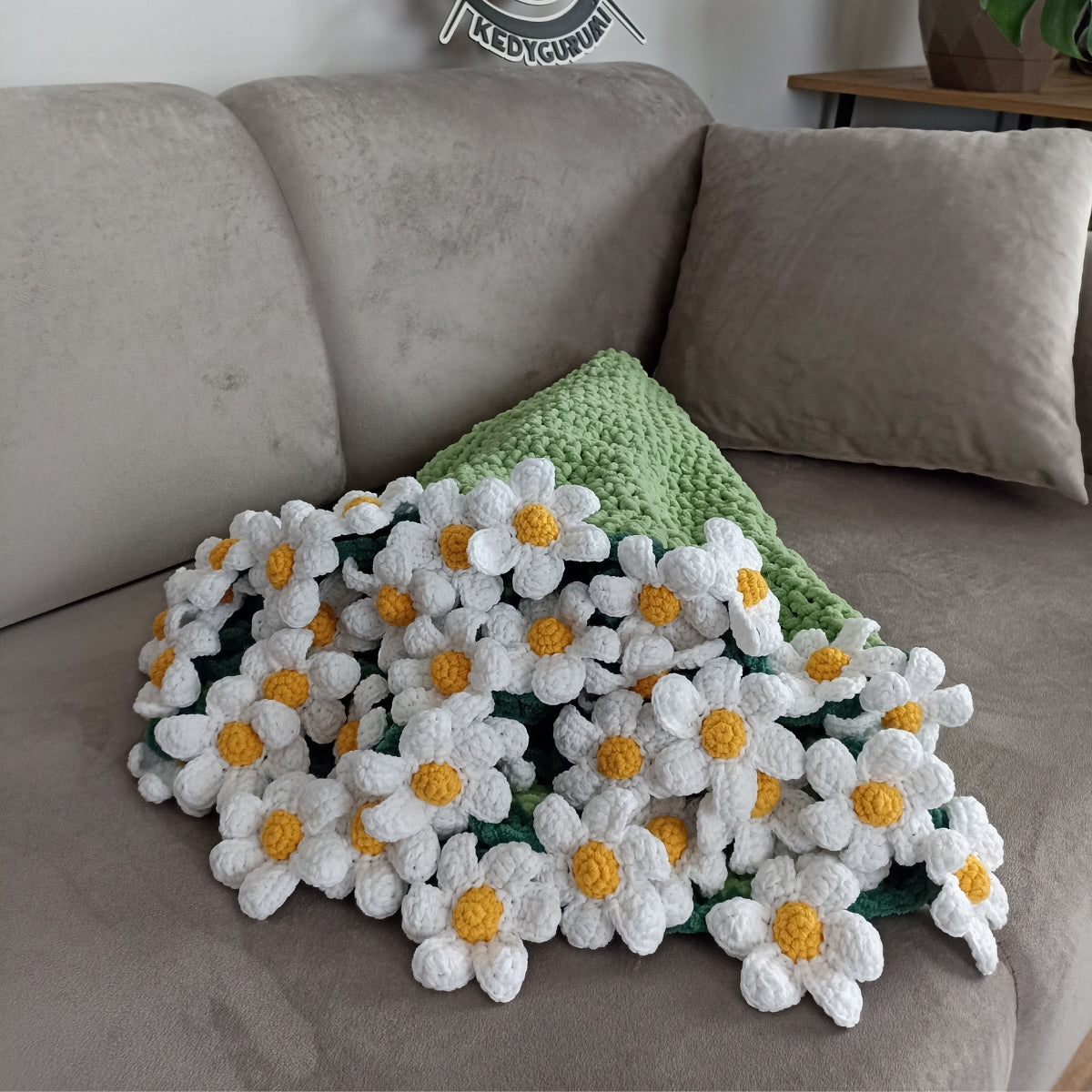 El Yapımı Papatya Kadife Buket Battaniye (80 cm - 100 cm - 120 cm)