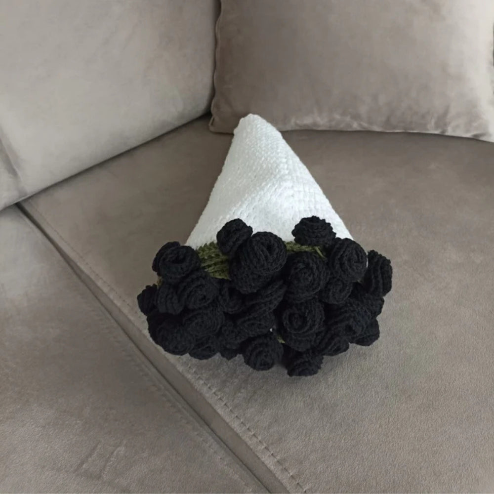 El Yapımı Siyah Gül Buket Battaniye