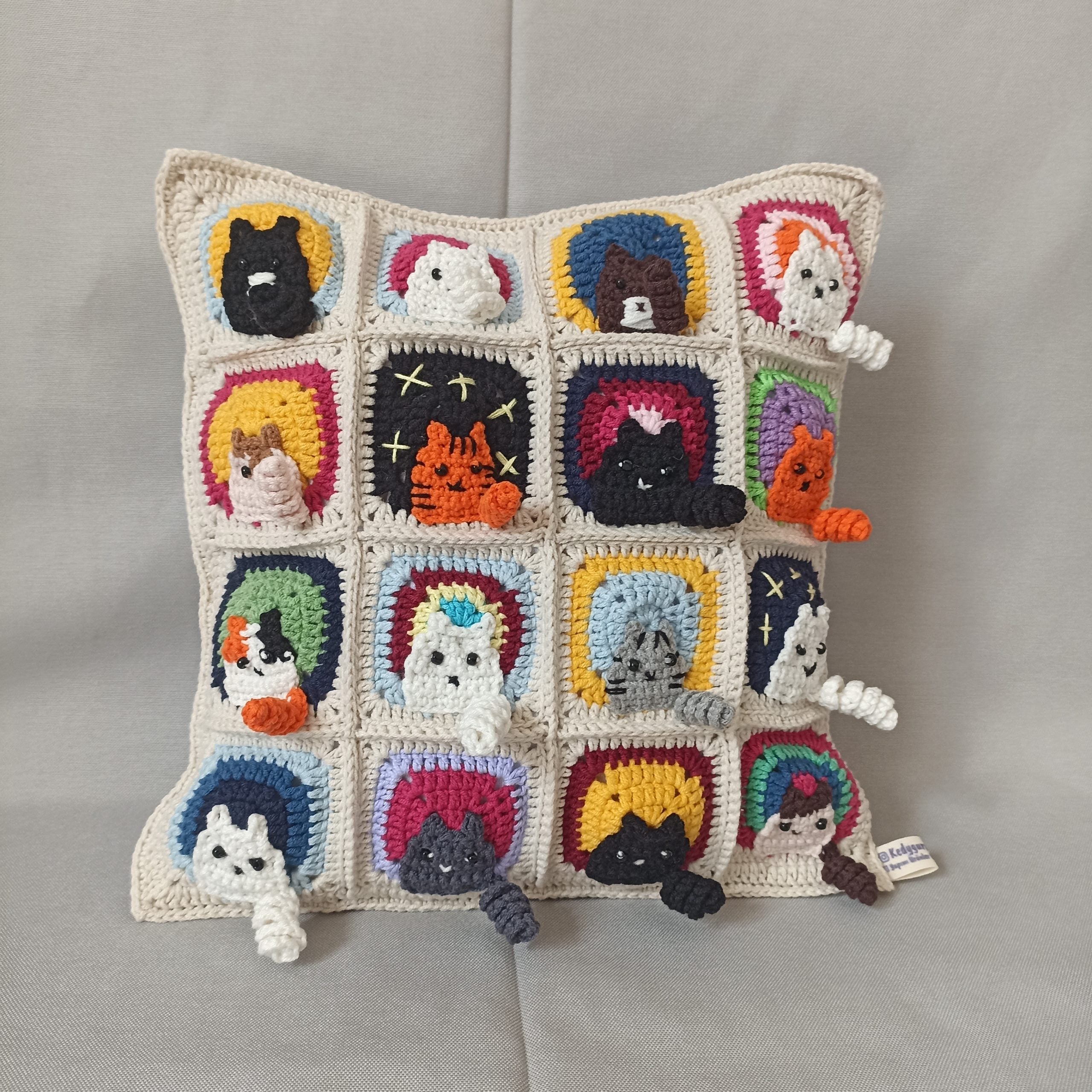 Kedili Kırlent Mor, Kedi Motifli Örgü Kırlent Kılıfı, Kedili Yastık Kılıfı