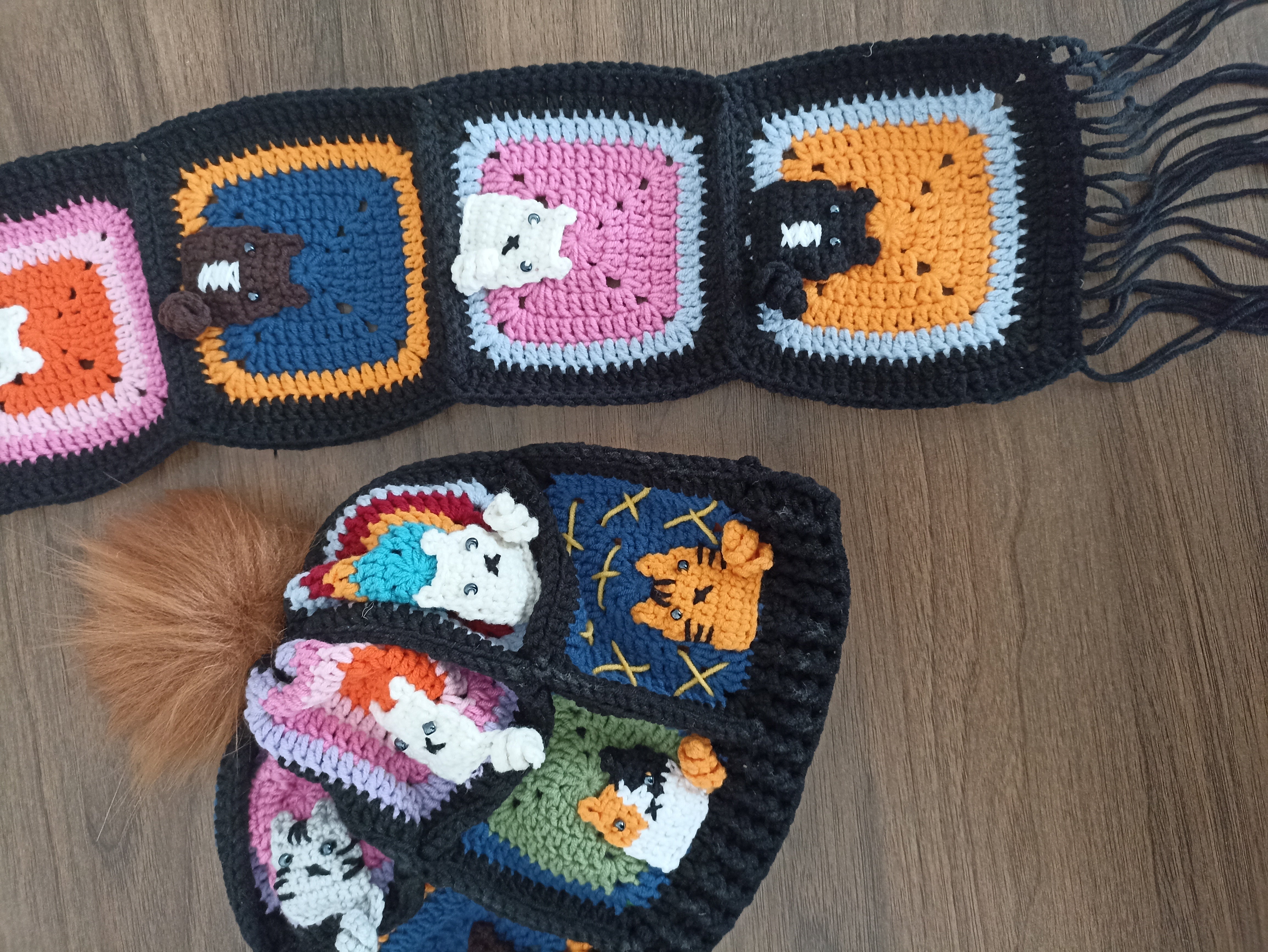 Örgü Kedili Bere ve Atkı İkili Set - Siyah - Kedi Temalı Örgü Atkı ve Ponponlu Örgü Bere