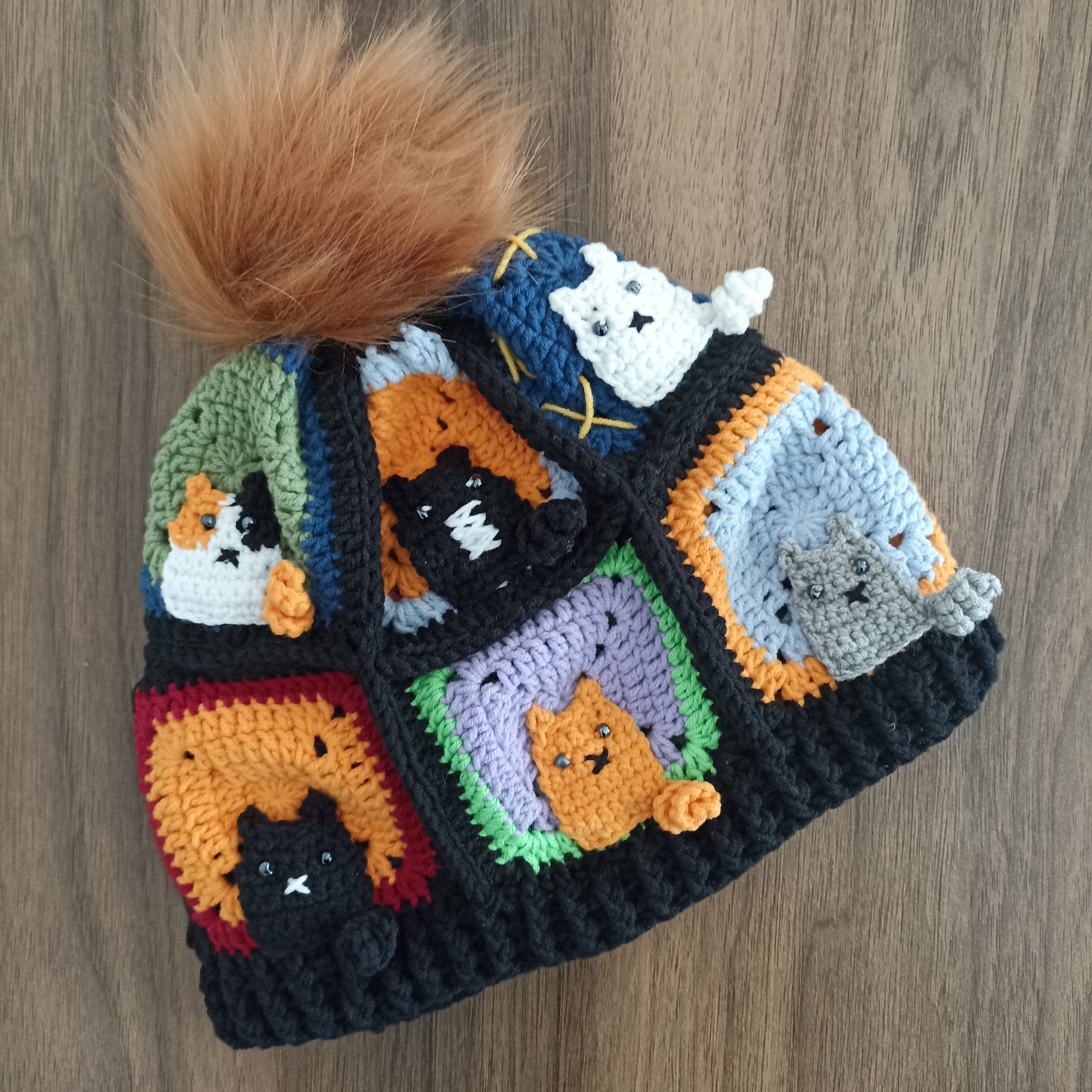 Kedi Motifli Ponponlu Örgü Bere - Siyah - El Örgüsü Kışlık Şapka