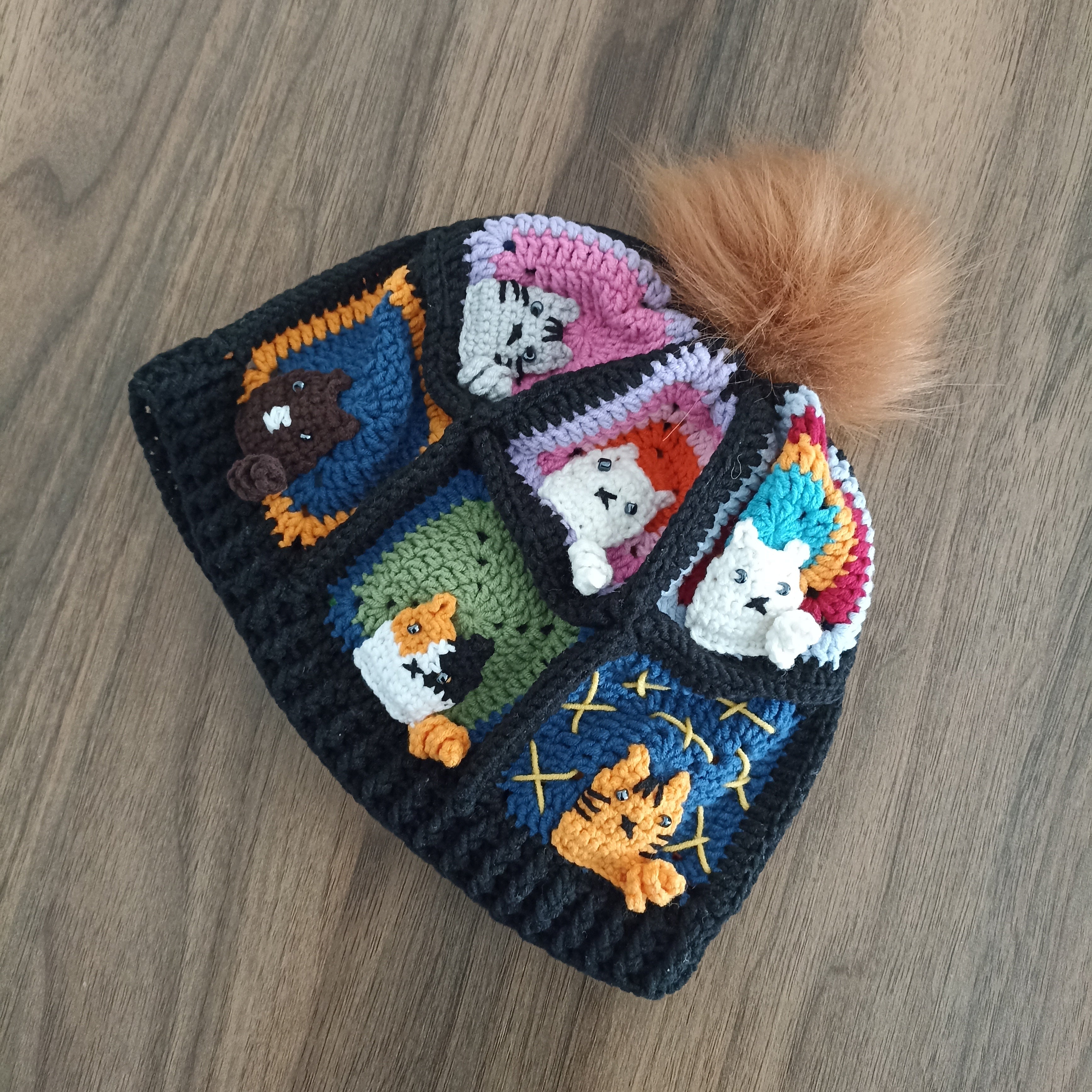 Kedi Motifli Ponponlu Örgü Bere - Siyah - El Örgüsü Kışlık Şapka