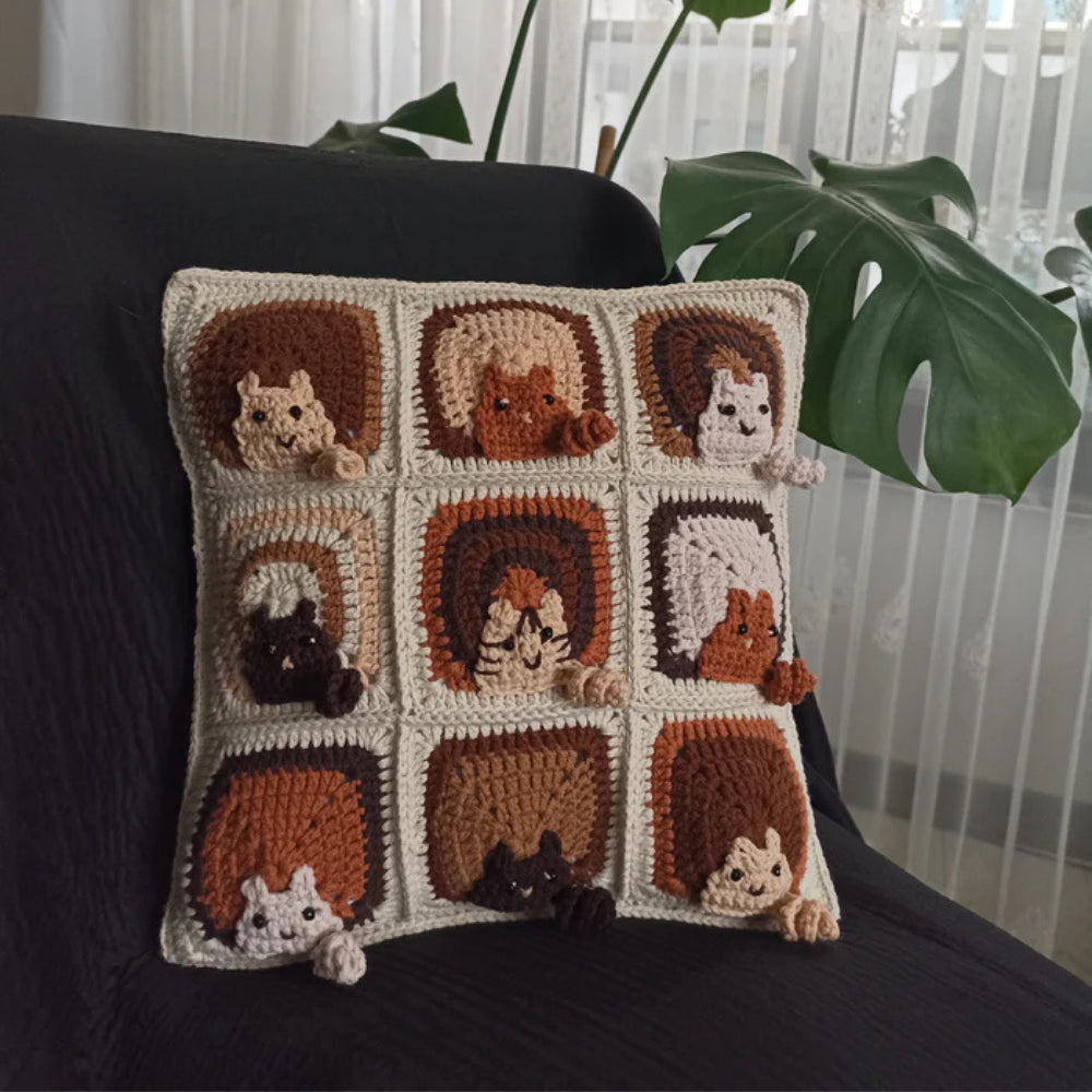 Kahve Kedi Motifli Örgü Kırlent Kılıfı, Kedili Yastık Kılıfı