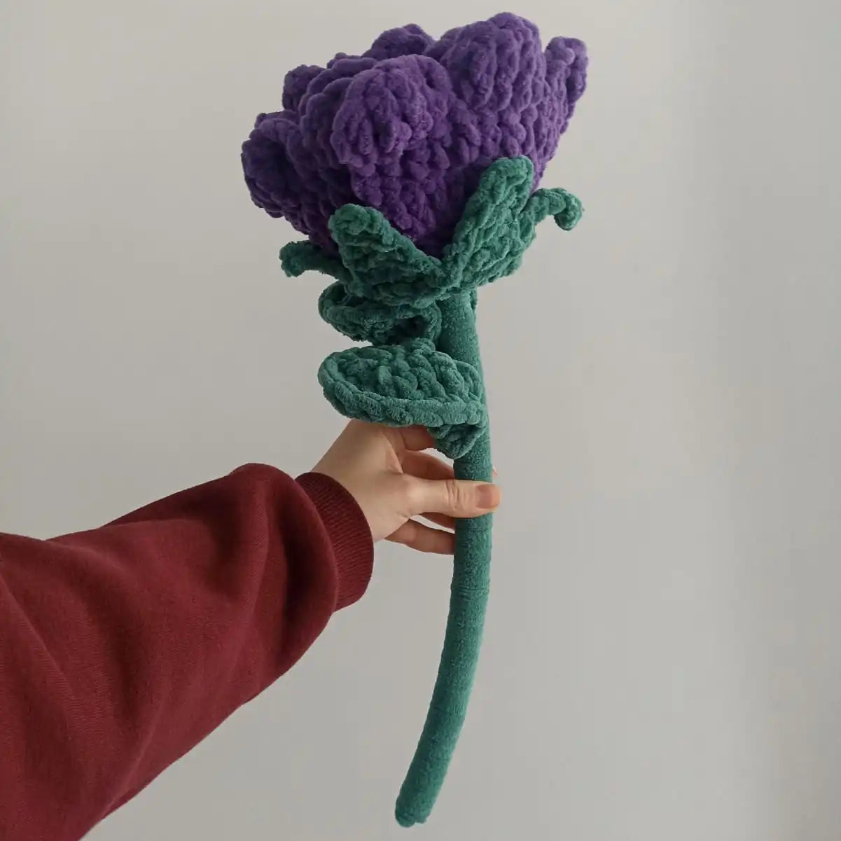 El Yapımı Dev Kadife Gül (50 cm) - Mor - Lüks Pofuduk Dekoratif Çiçek