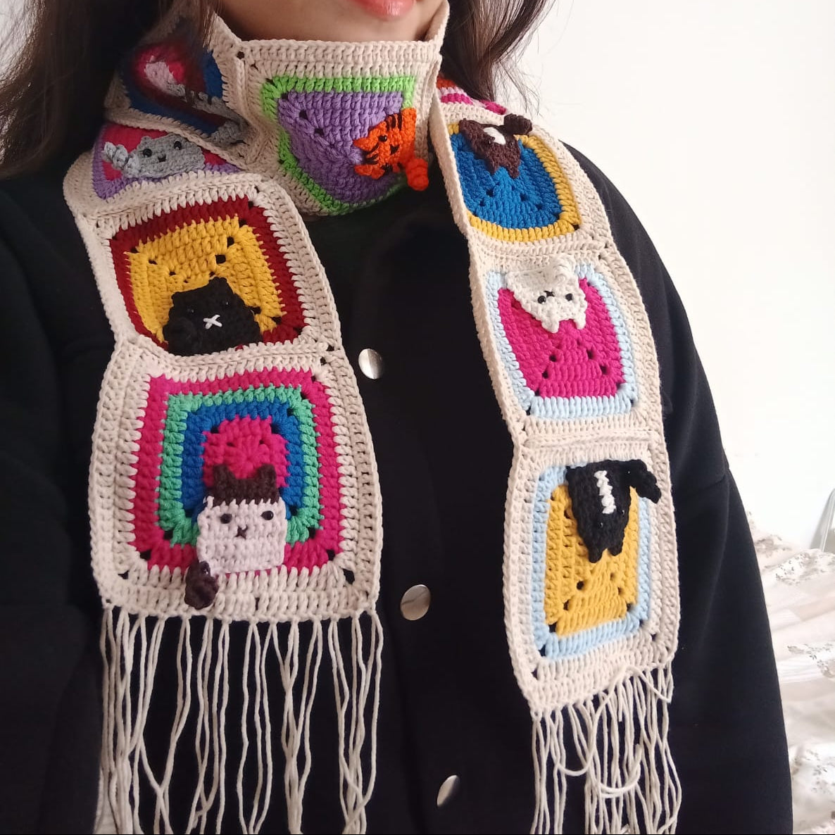 Kedi Motifli Örgü Atkı - Ekru - El Örgüsü Kedili Atkı - Kedi Temalı Kışlık Atkı