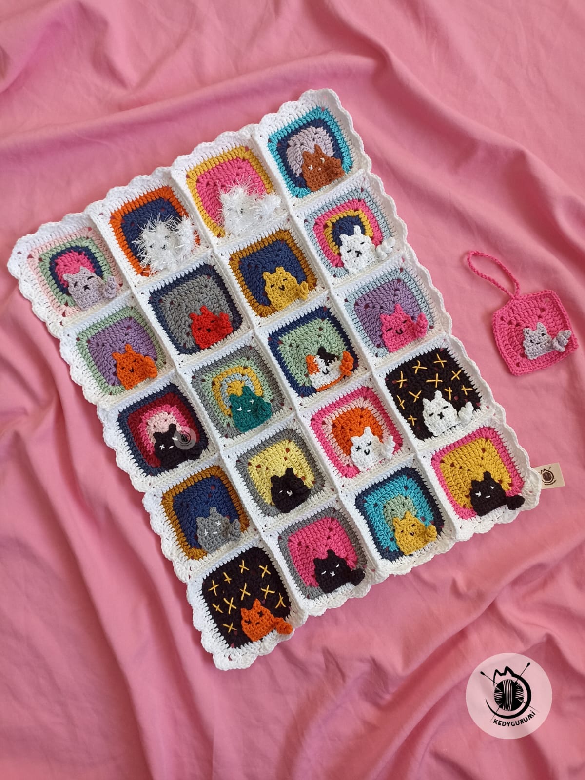 Cat Crochet Cat Blanket - Cat Motif Blanket with Bag Ornament Gift