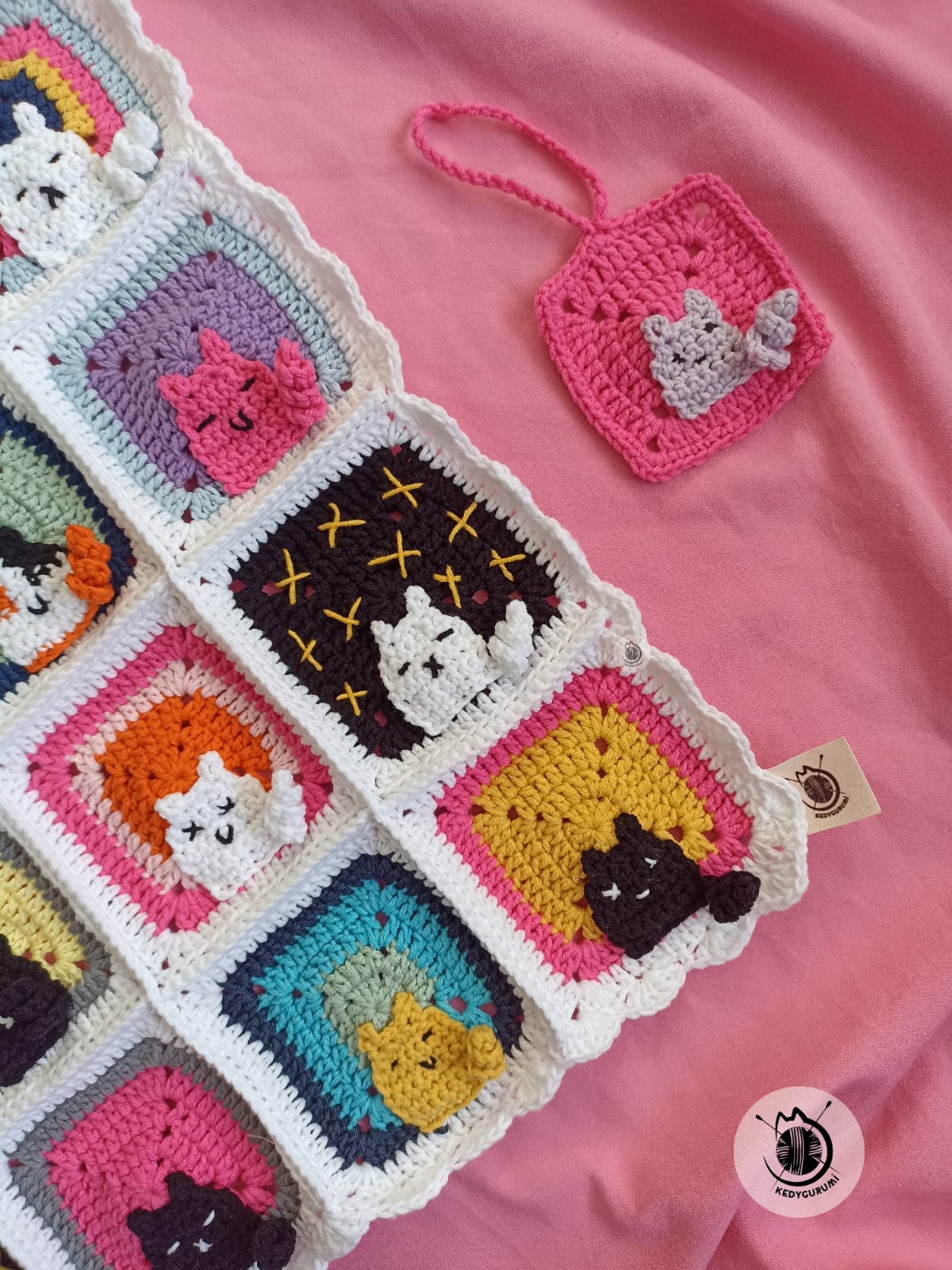 Cat Crochet Cat Blanket - Cat Motif Blanket with Bag Ornament Gift