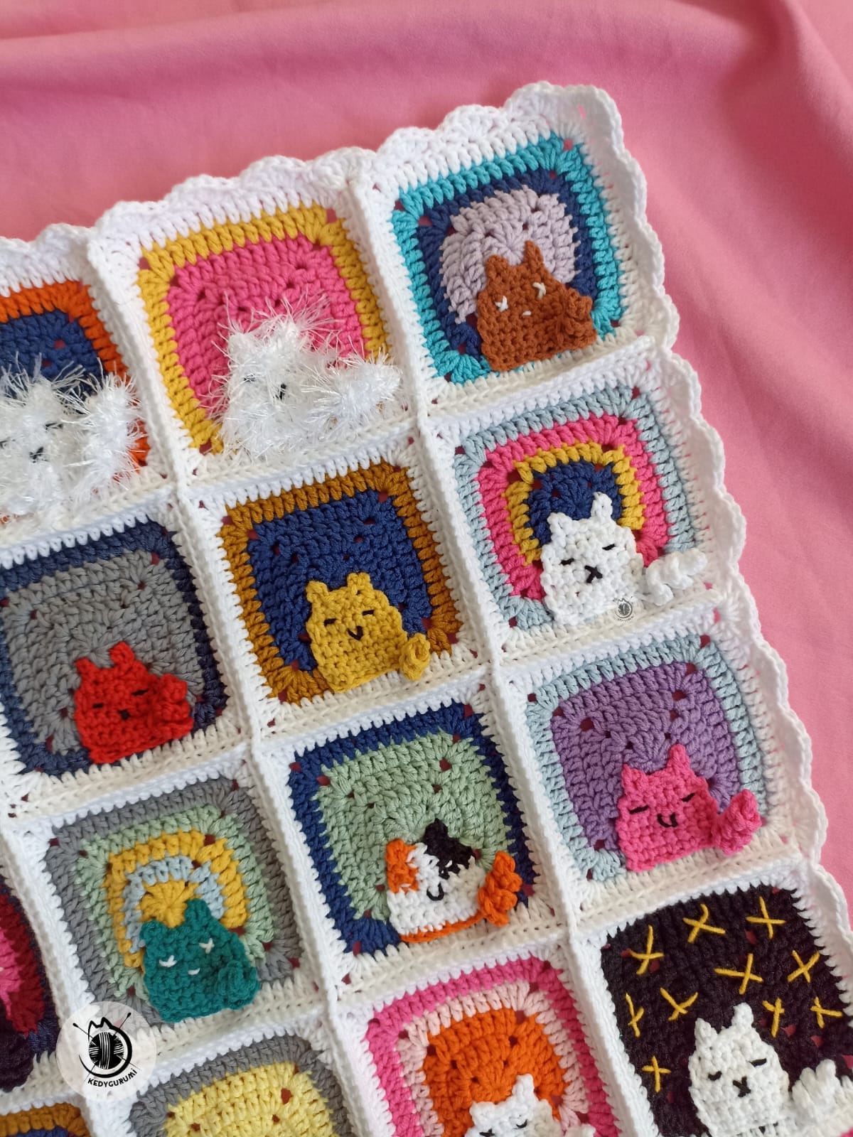 Cat Crochet Cat Blanket - Cat Motif Blanket with Bag Ornament Gift