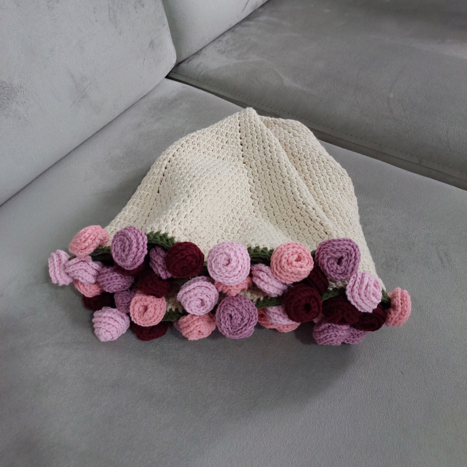 El Yapımı Karışık Pembe Güller Buket Battaniye