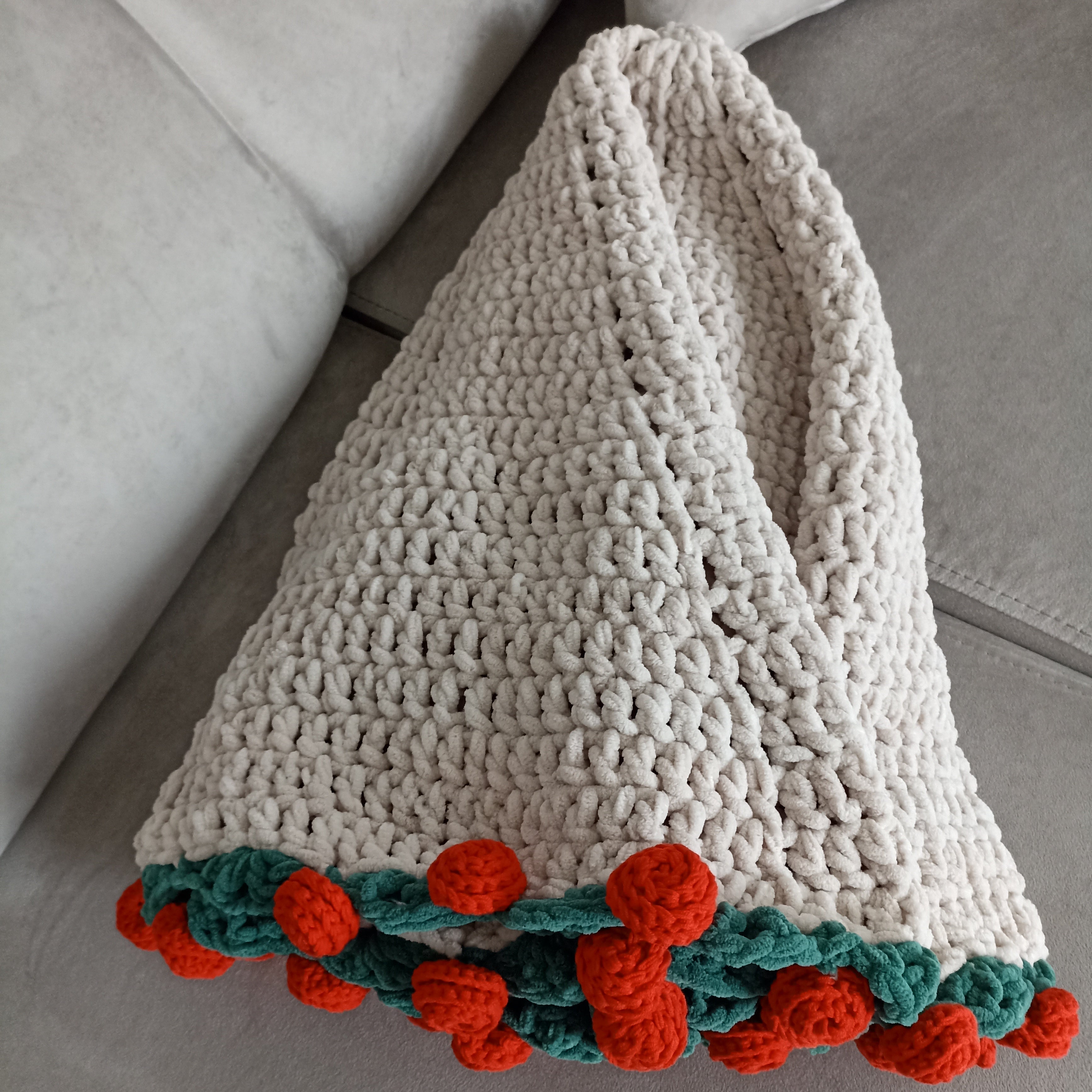 El Yapımı Kırmızı Gül Kadife Buket Battaniye (80 cm - 100 cm - 120 cm)