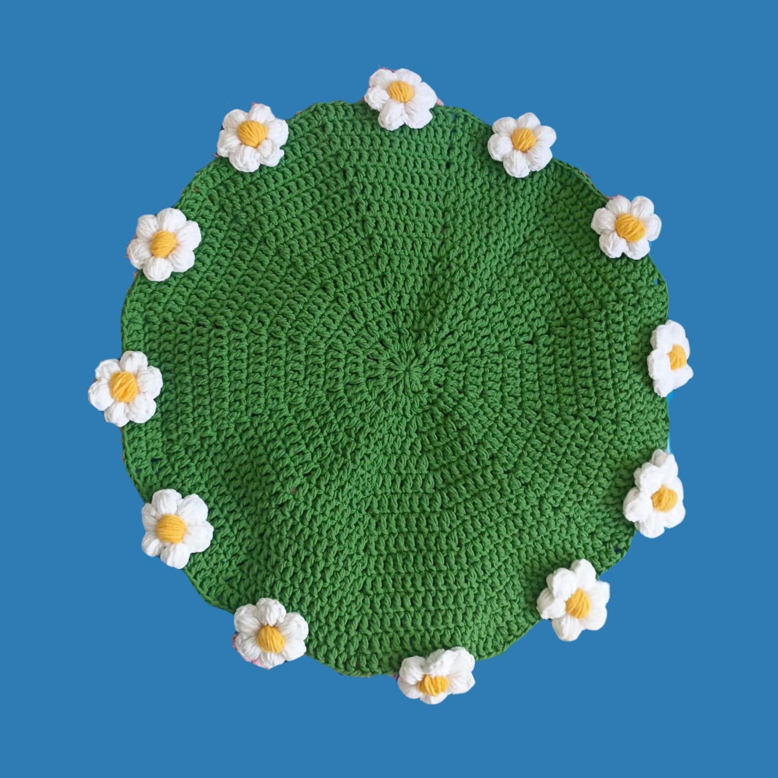 El Yapımı Puf Papatya Buket Battaniye