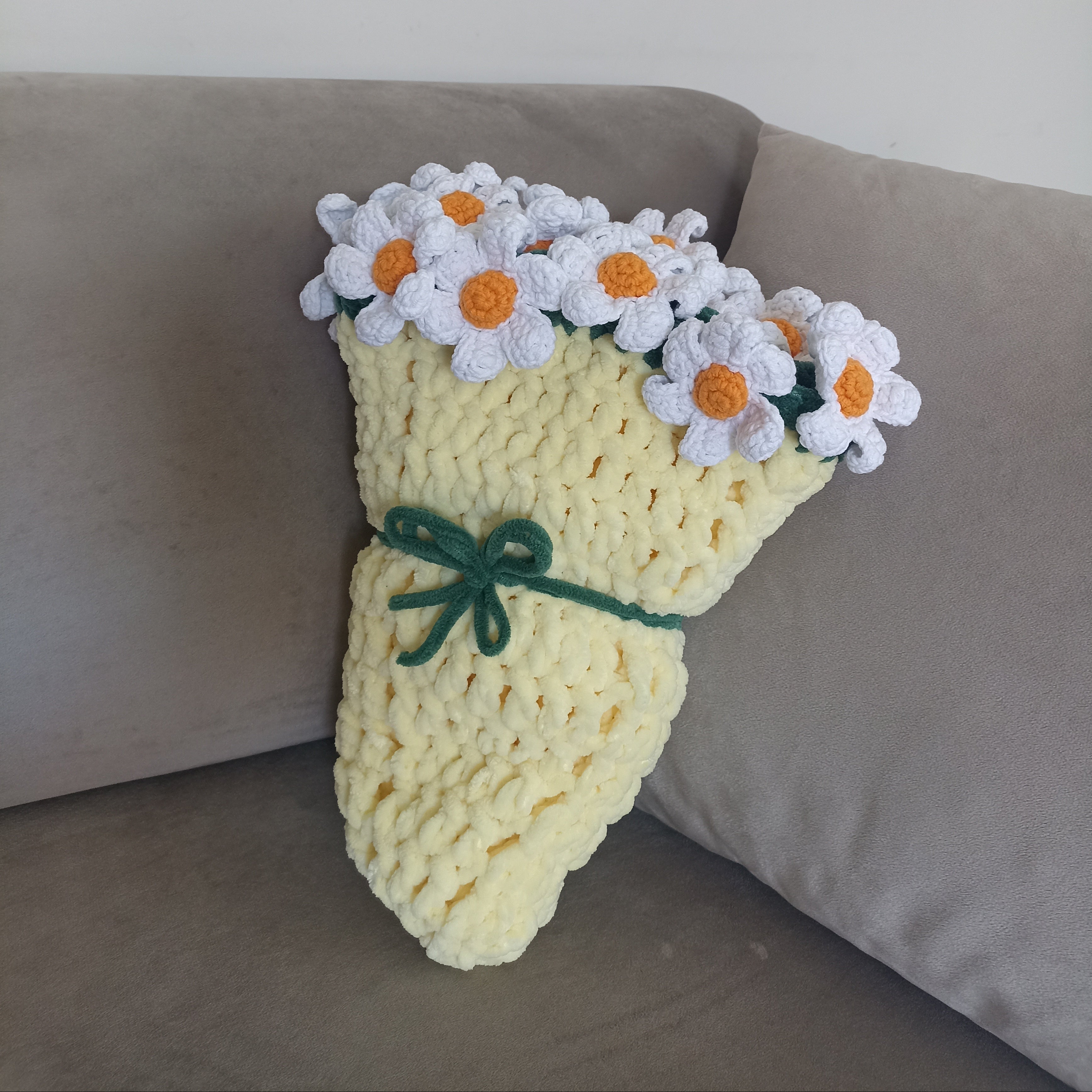 El Yapımı Papatya Kadife Buket Battaniye - Sarı - Tasarım Ürün (80 cm - 100 cm - 120 cm çapında)