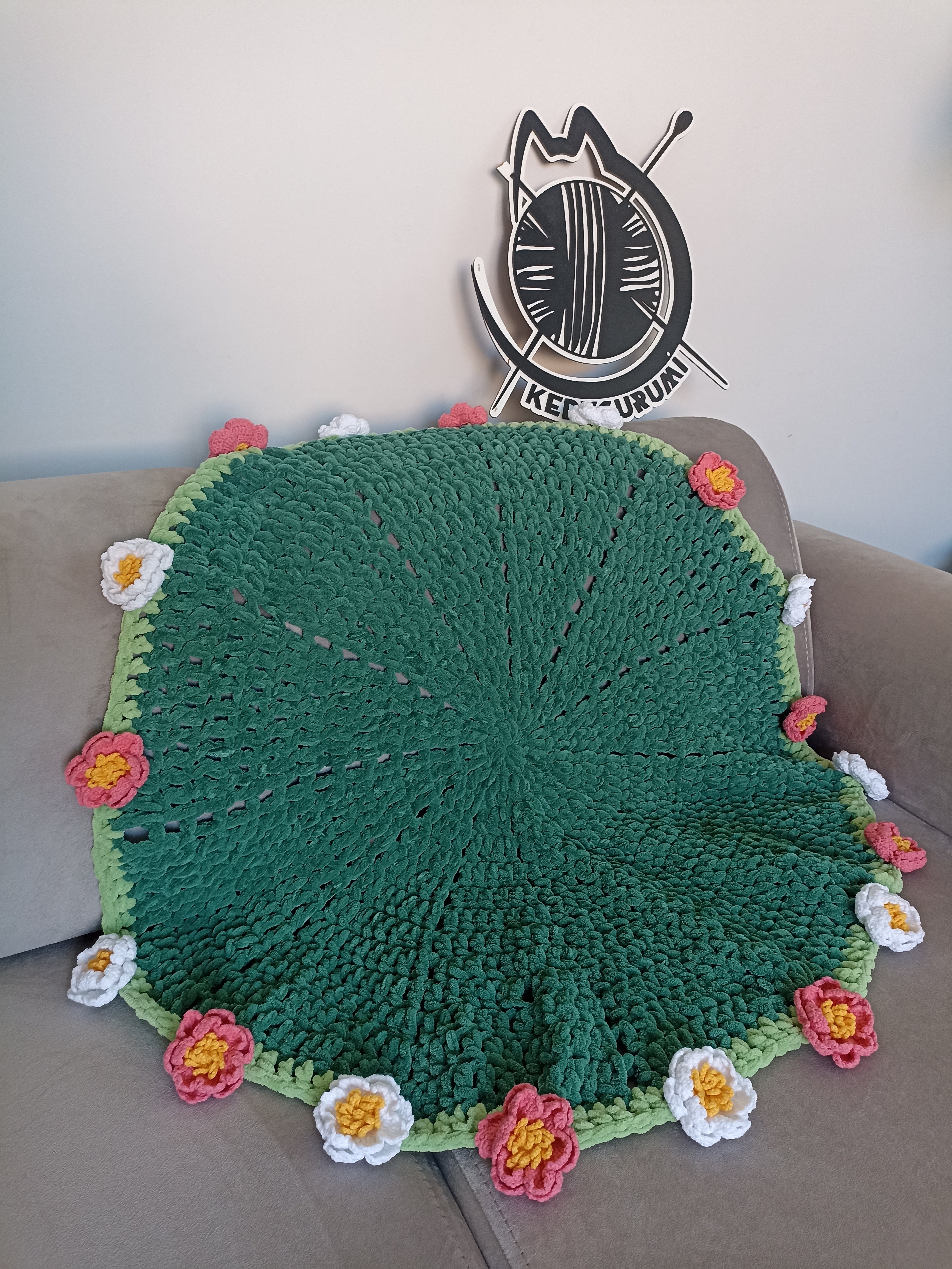 Handmade Crochet Daisy Bouquet Blanket (80 cm - 100 cm - 120 cm)