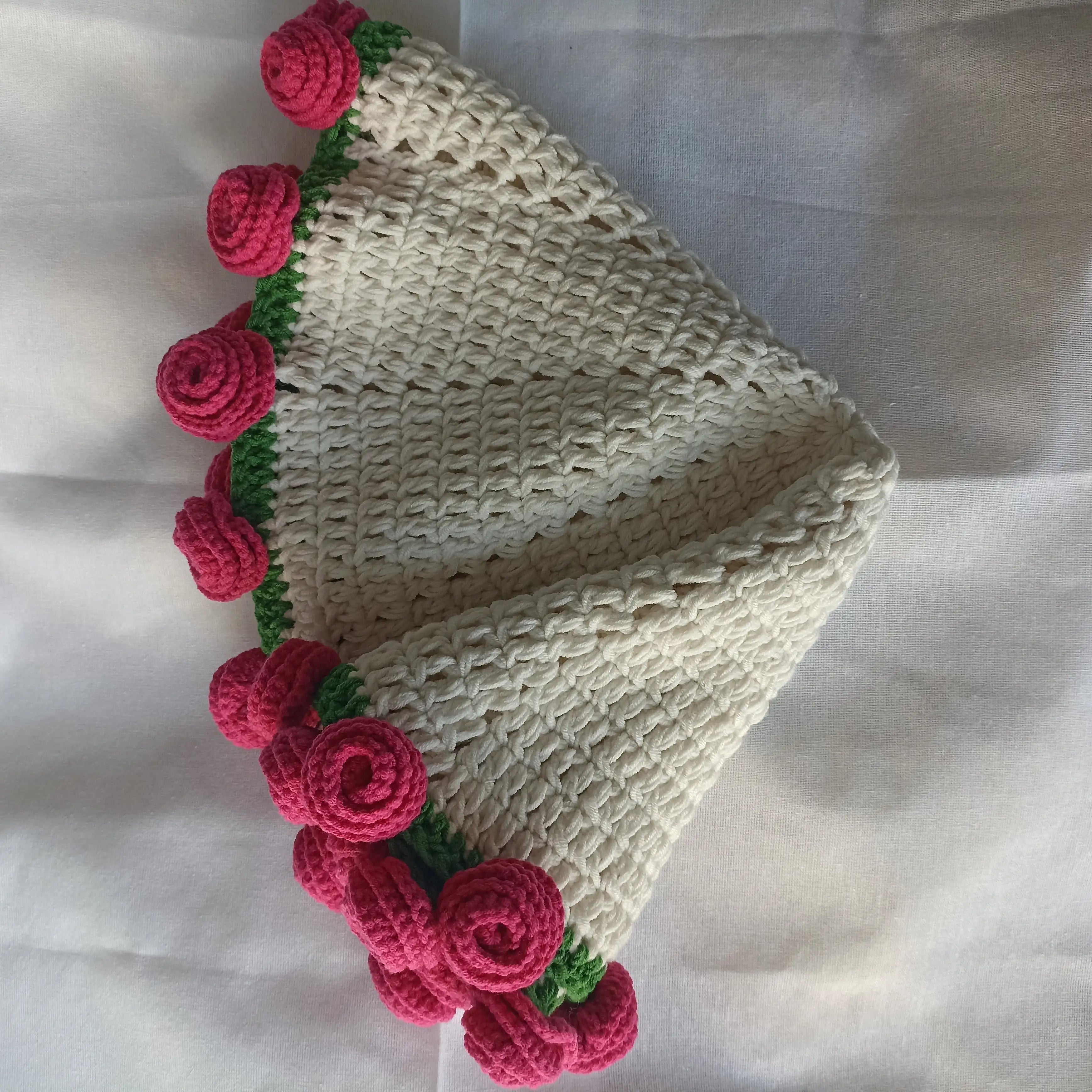 El Yapımı Fuşya Pembe Gül Buket Battaniye