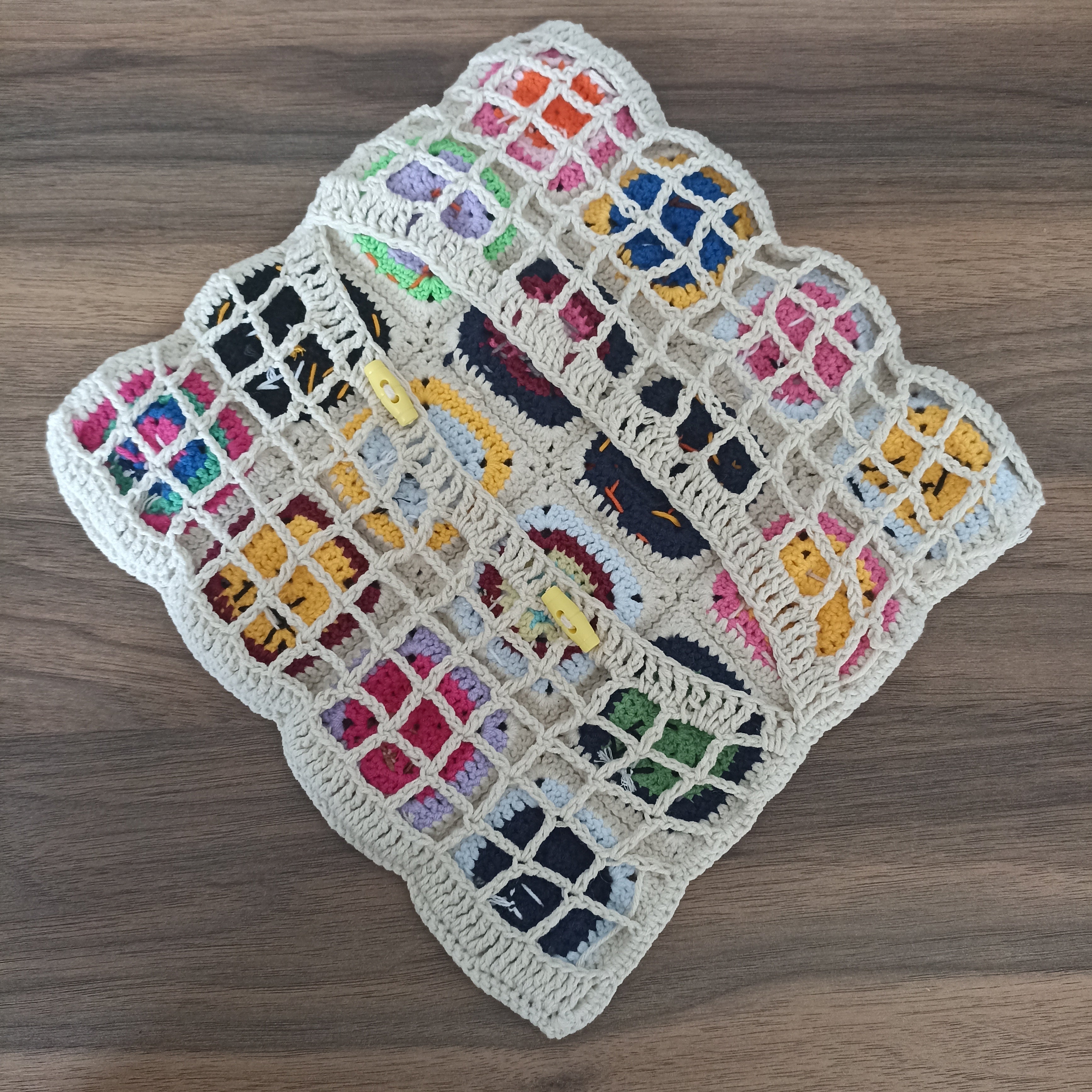 Cat and Dog Patterned Knitted Cushion Cover