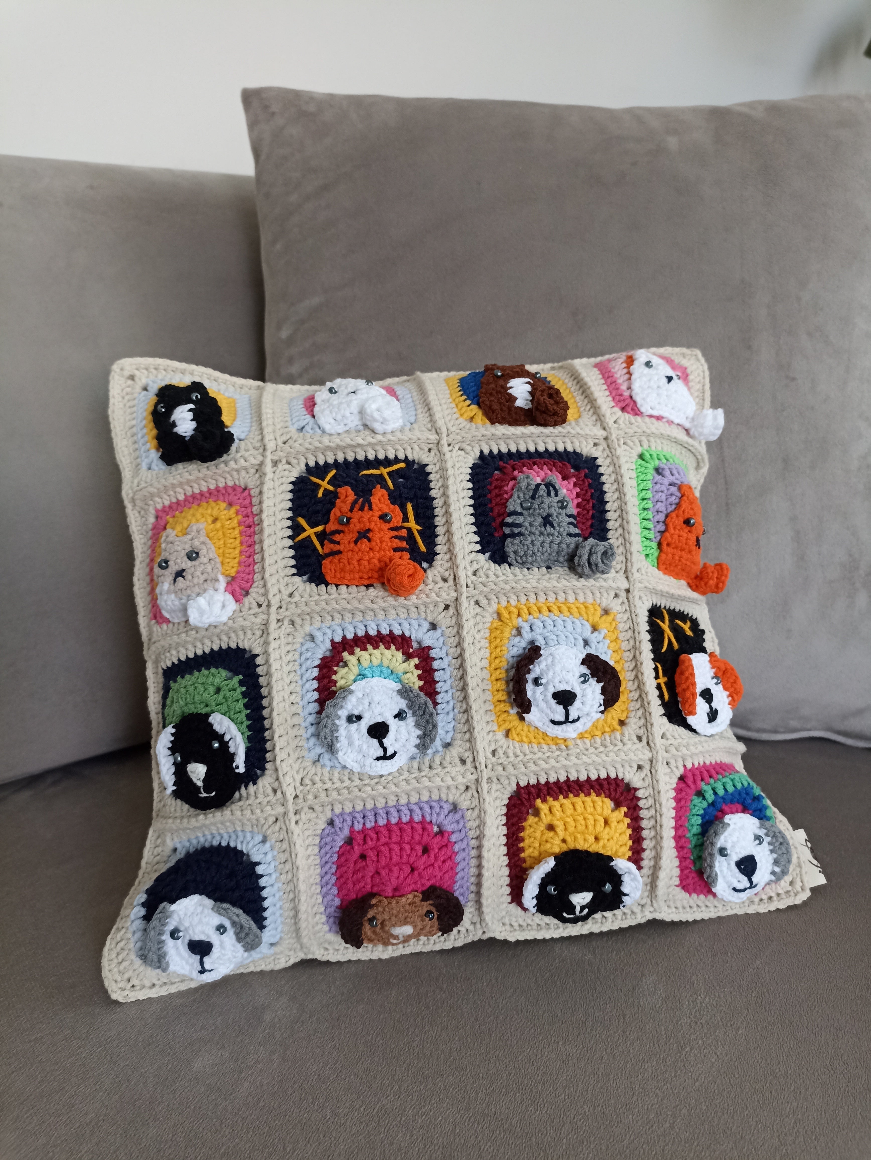 Cat and Dog Patterned Knitted Cushion Cover