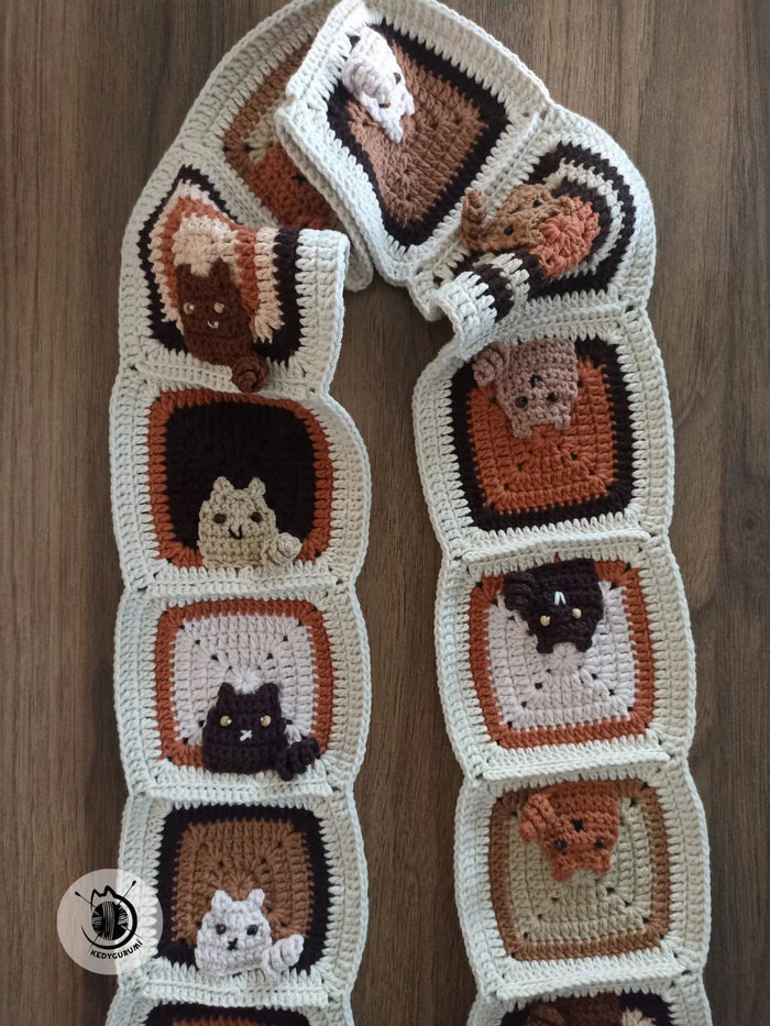 Örgü Kedili Bere ve Atkı İkili Set - Kahverengi - Kedi Temalı Örgü Atkı ve Ponponlu Örgü Bere