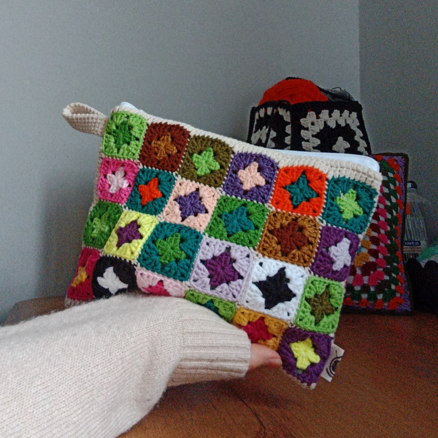 Mini Granny Motifli Makyaj Çantası / Kalemlik, Rengarenk Örgü Motifli Makyaj Çantası / Örgü Kalem Kutusu