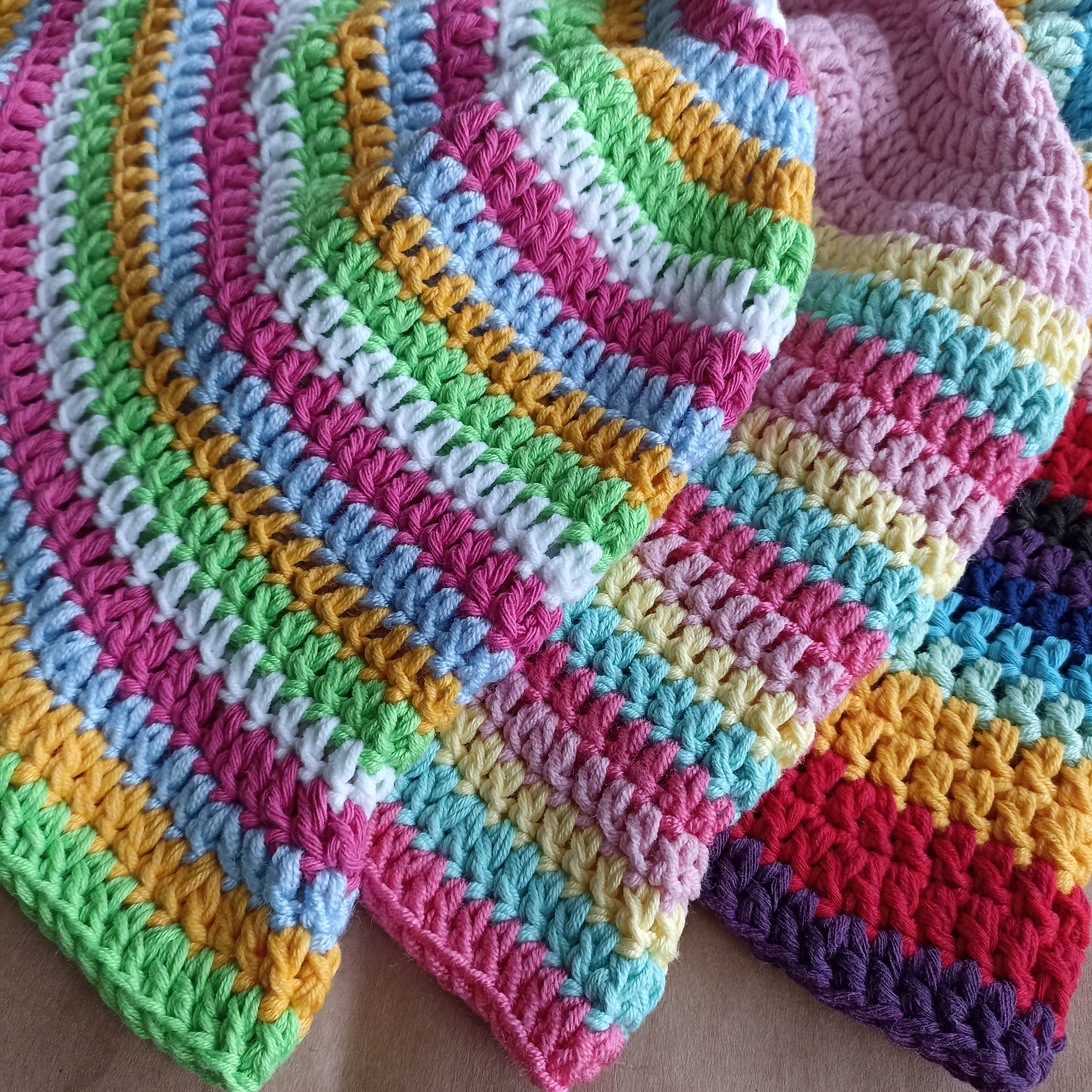 Bucket Şapka / Çok Renkli Çizgili El Örgüsü Şapka - Tığ İşi Yazlık Şapka