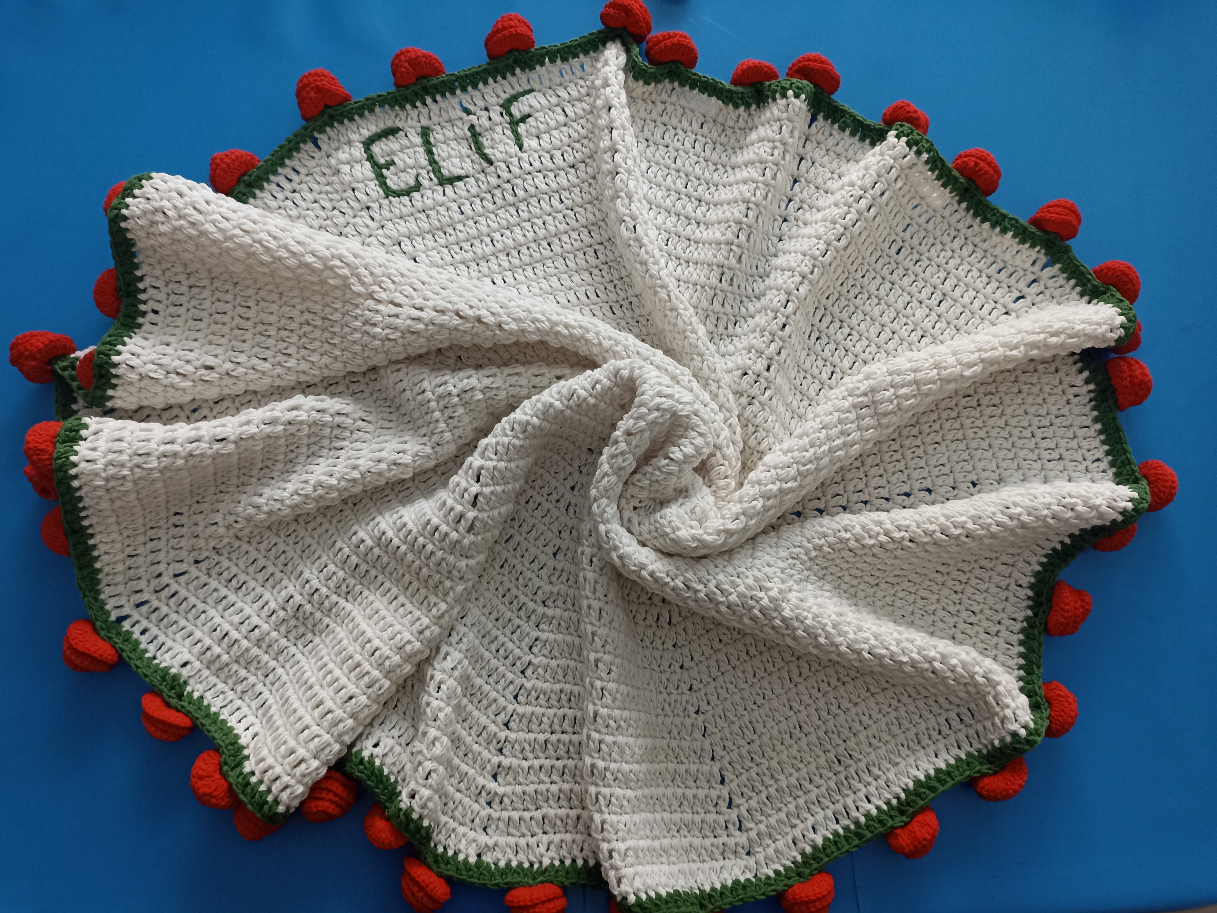 El Yapımı Kırmızı Gül Buket Battaniye