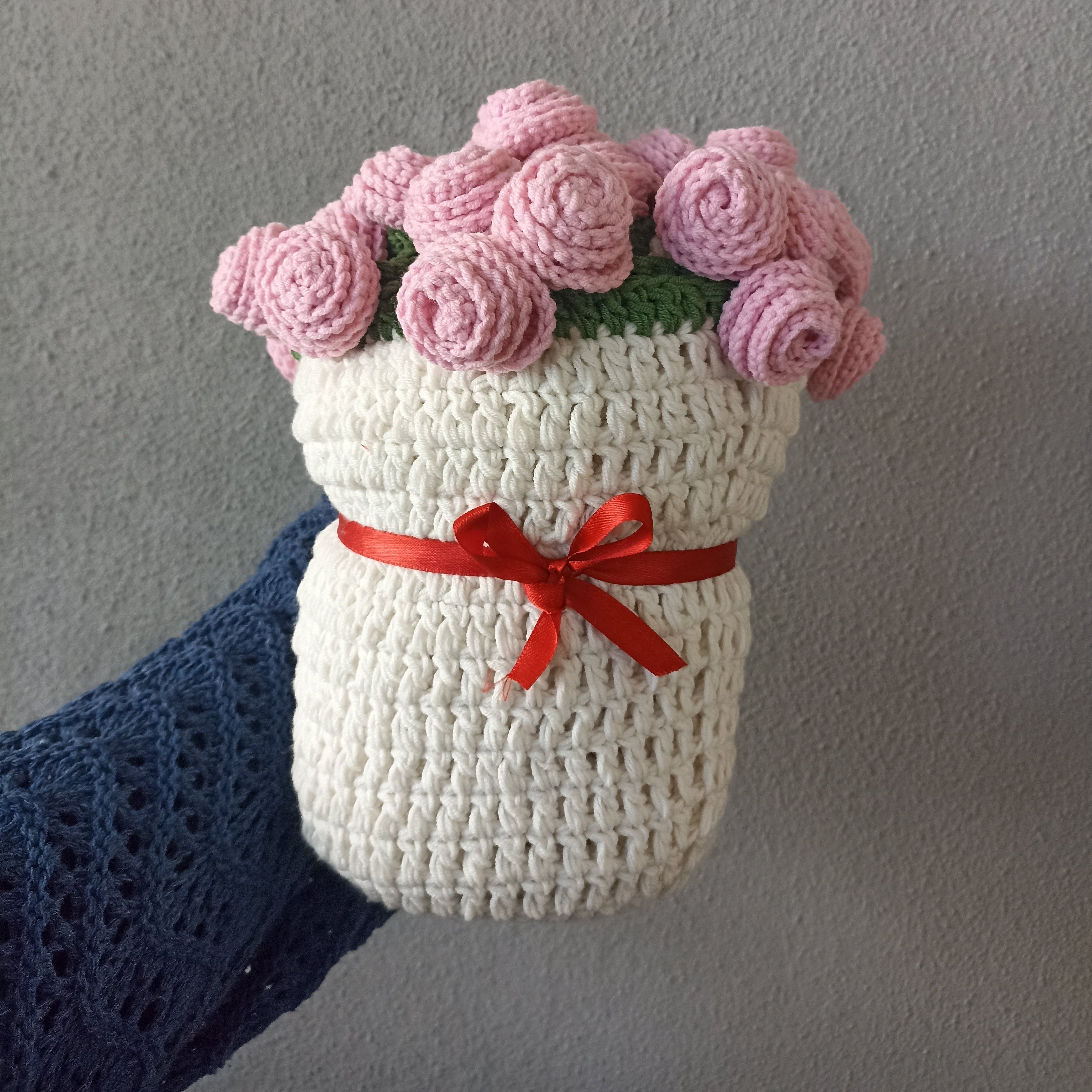 El Yapımı Pembe Gül Buket Battaniye