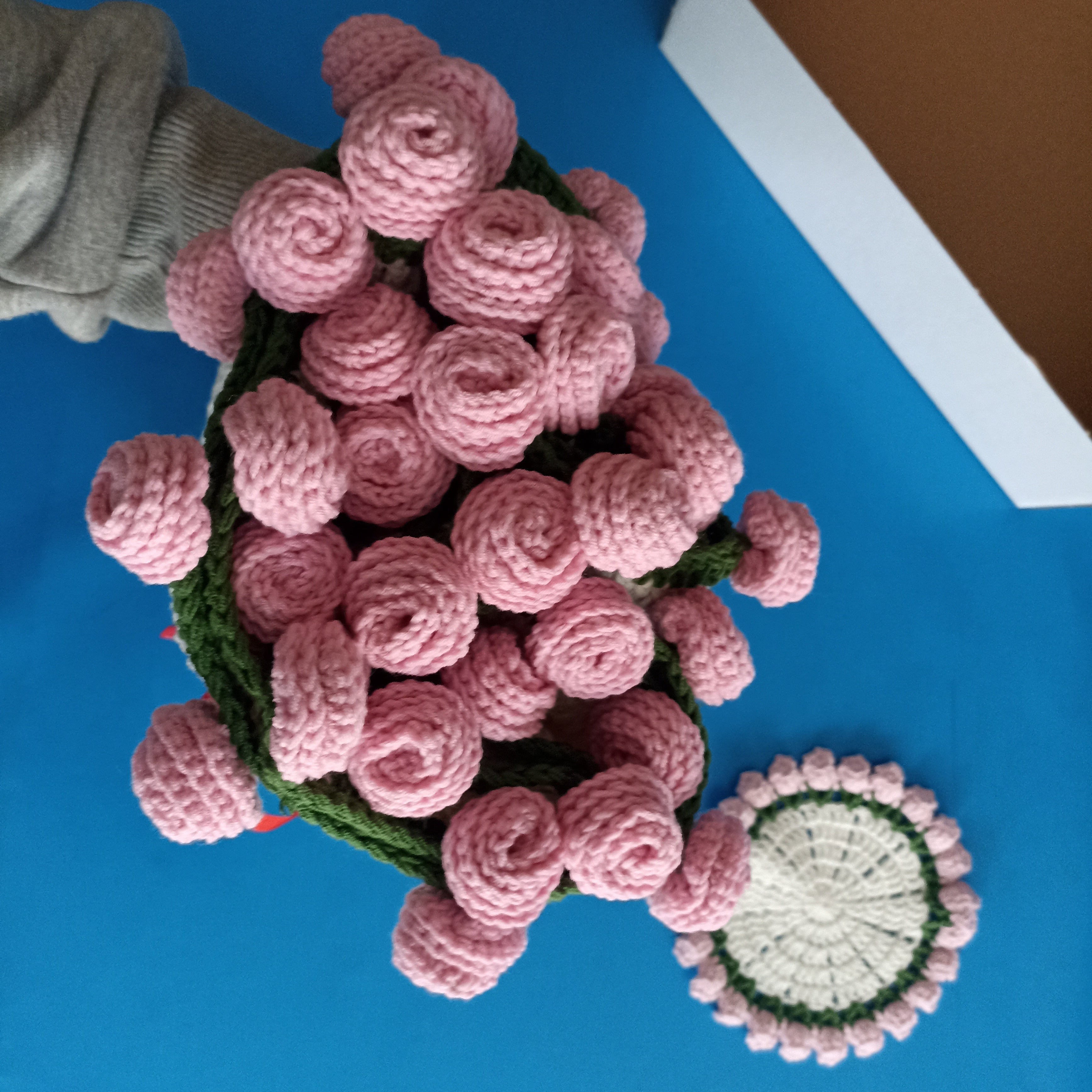 El Yapımı Pembe Gül Buket Battaniye