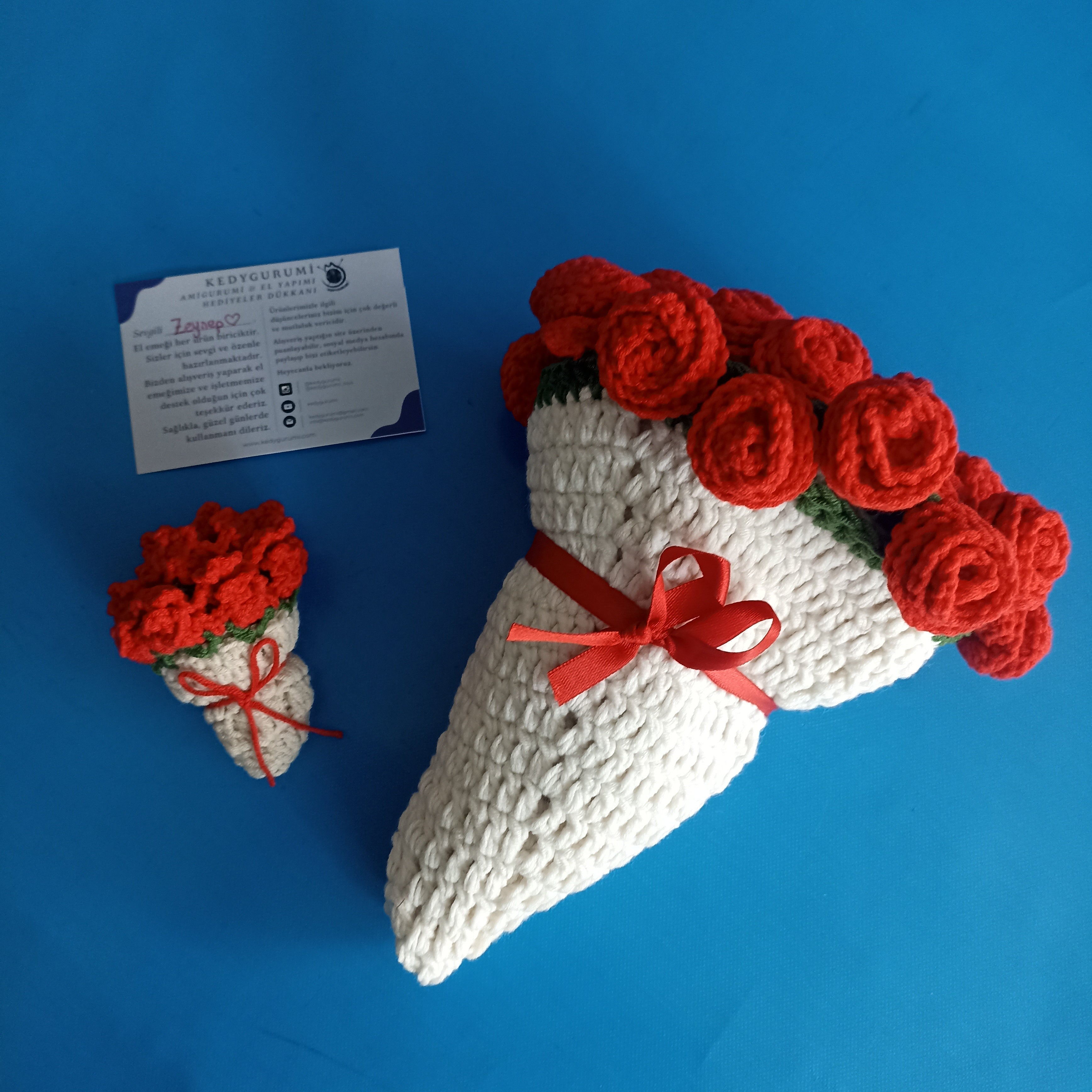 El Yapımı Kırmızı Gül Buket Battaniye