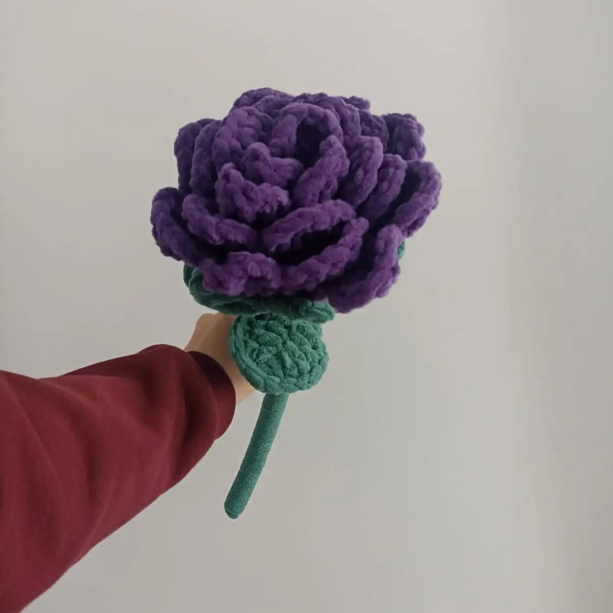 El Yapımı Dev Kadife Gül (50 cm) - Mor - Lüks Pofuduk Dekoratif Çiçek