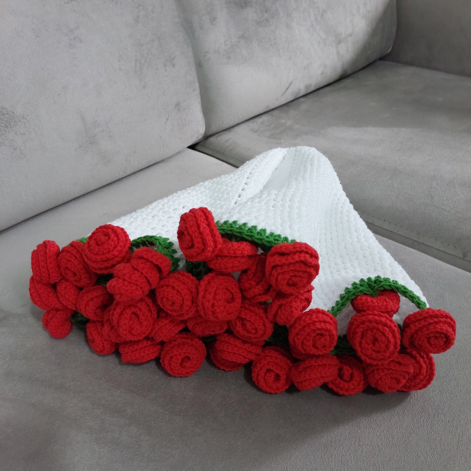 Handmade Crochet Red Rose Bouquet Blanket