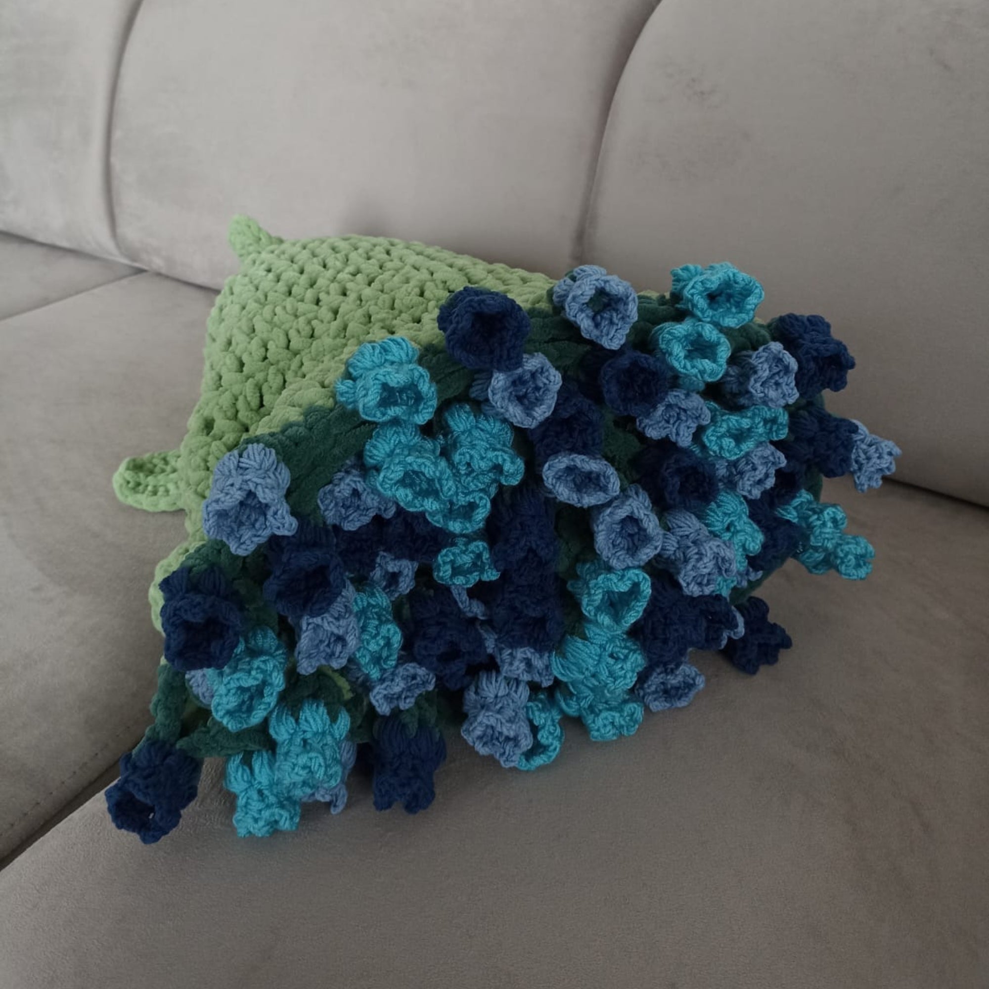 Handmade Crochet Daisy Bouquet Blanket (80 cm - 100 cm - 120 cm)