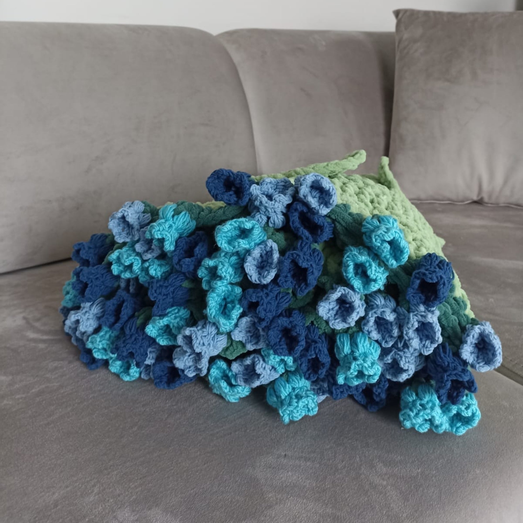 Handmade Crochet Daisy Bouquet Blanket (80 cm - 100 cm - 120 cm)