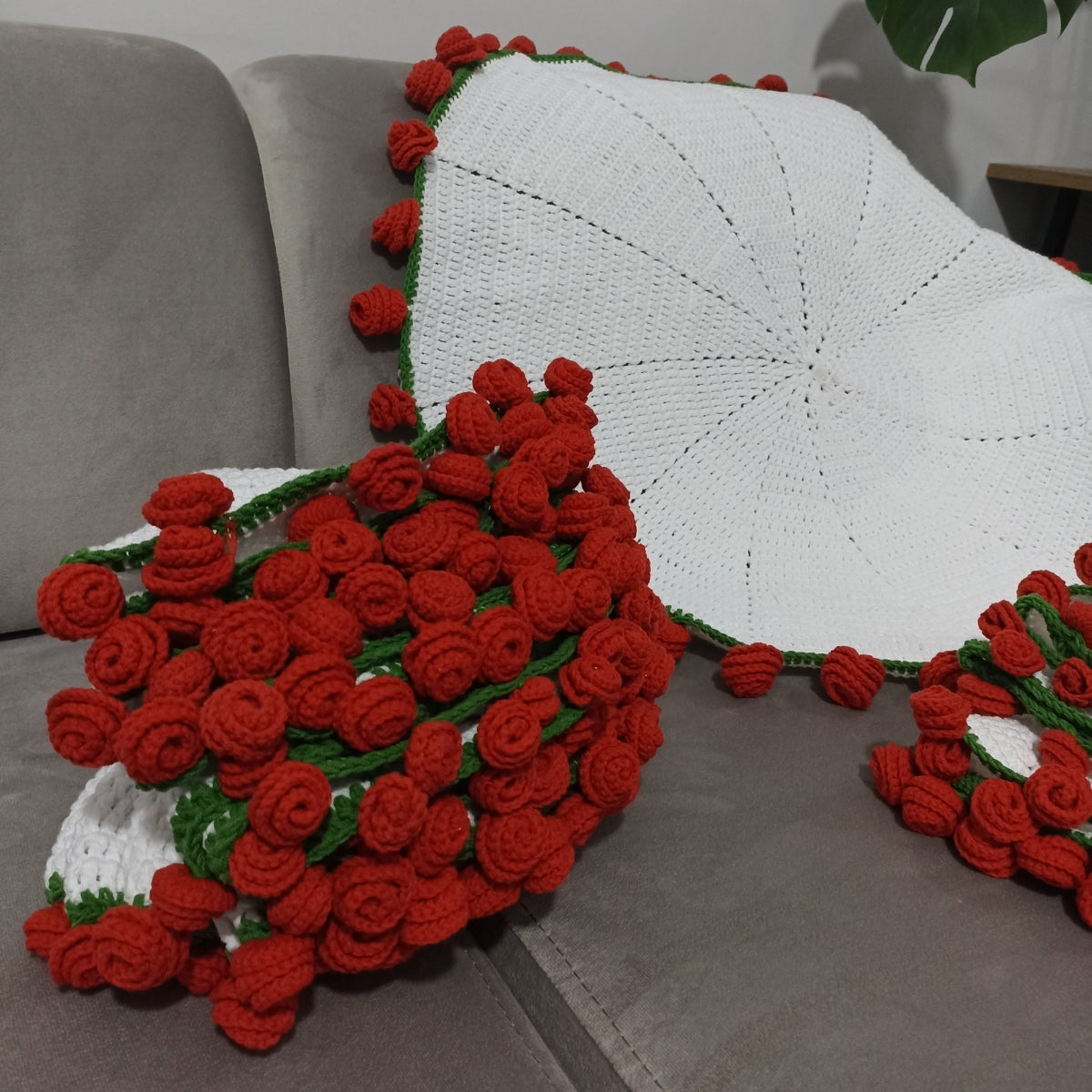 Handmade Crochet Red Rose Bouquet Blanket