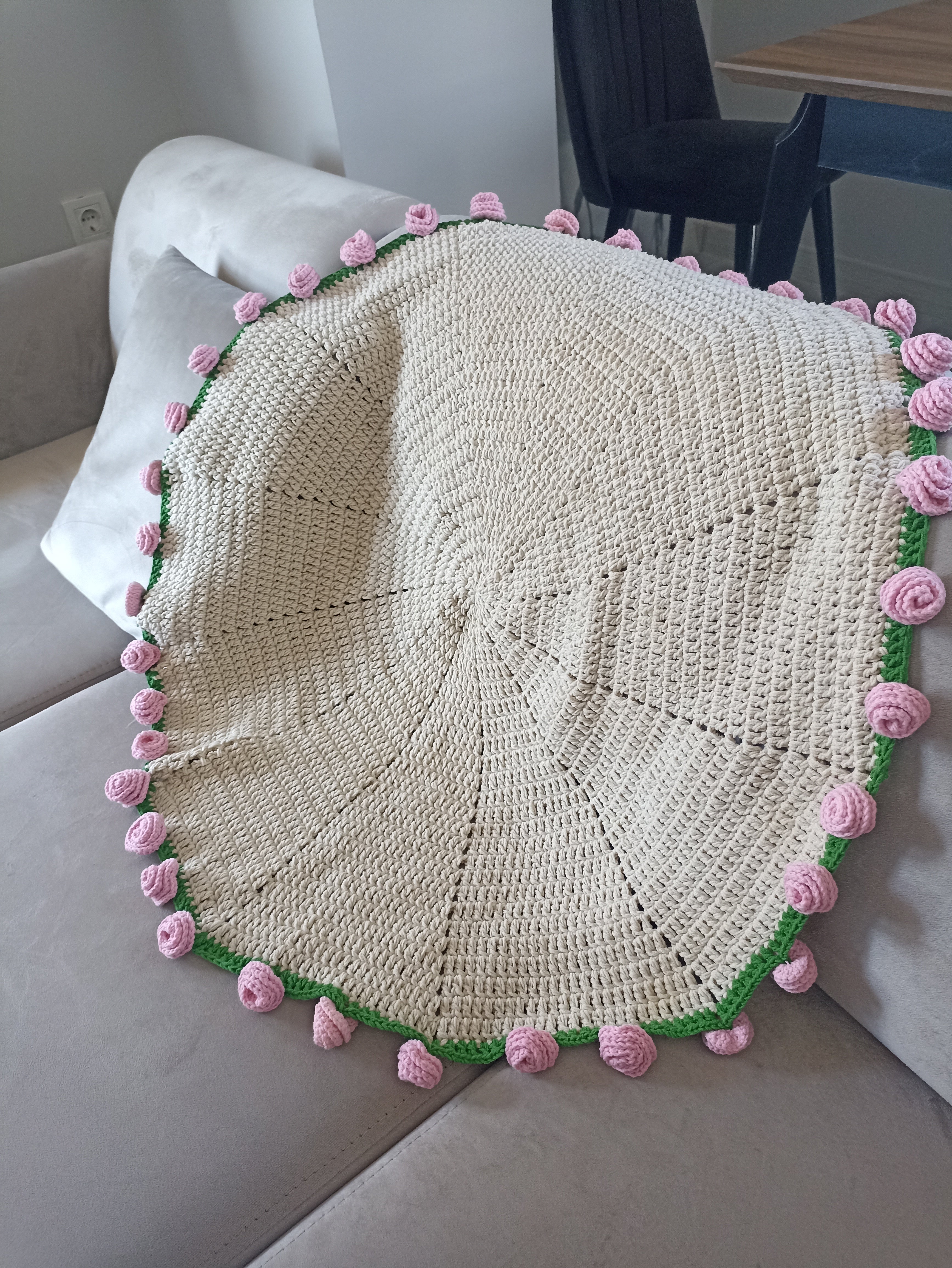 El Yapımı Pembe Gül Buket Battaniye