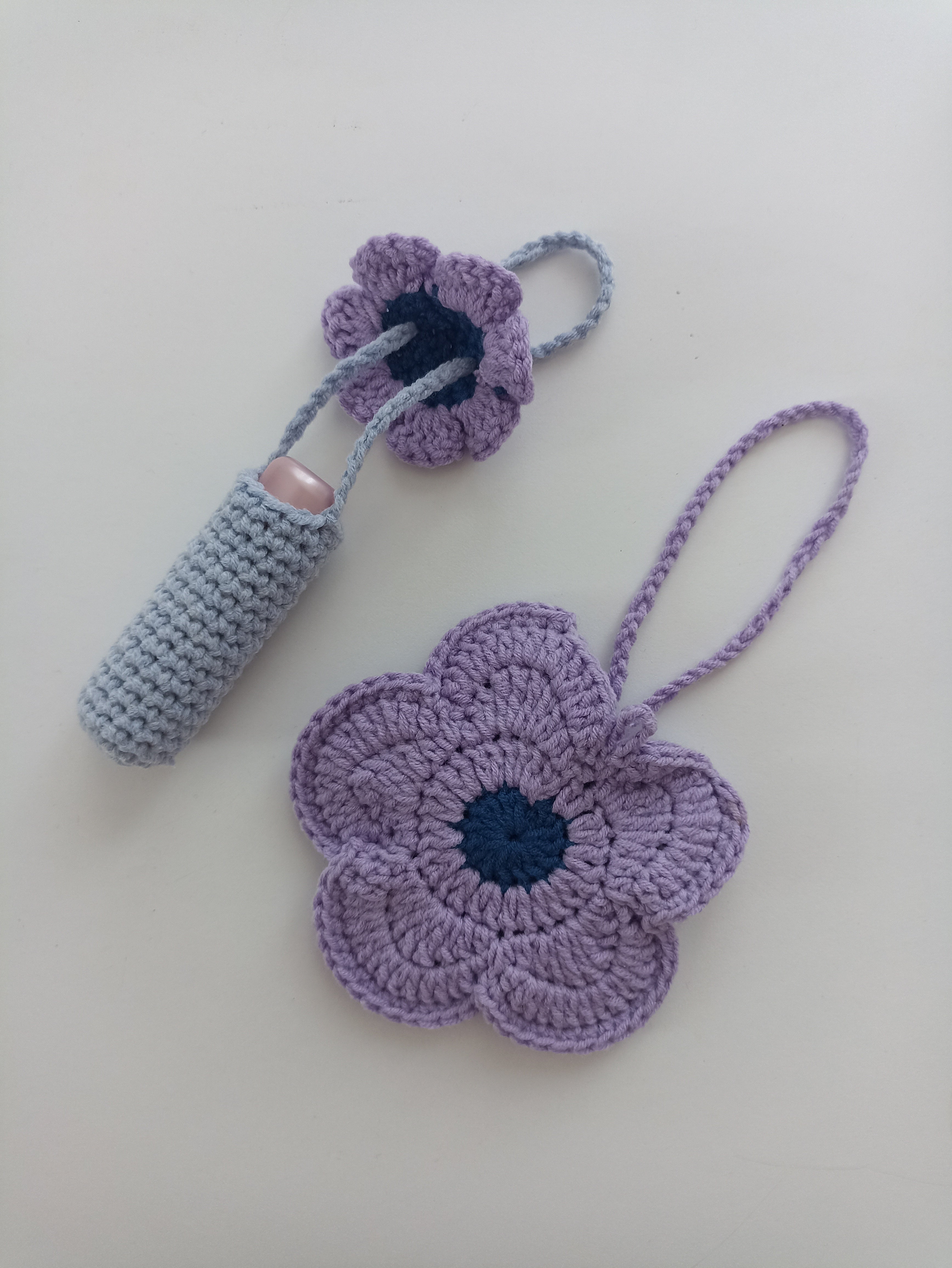 Flower Serisi Çanta Charm ve Lip Balm Kılıfı İkili Set - El Örgüsü Çiçek Çanta Charm Çeşitleri
