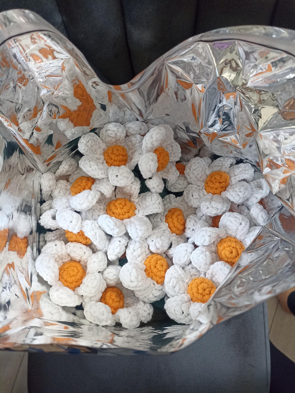 Handmade Crochet Daisy Bouquet Blanket (80 cm - 100 cm - 120 cm)