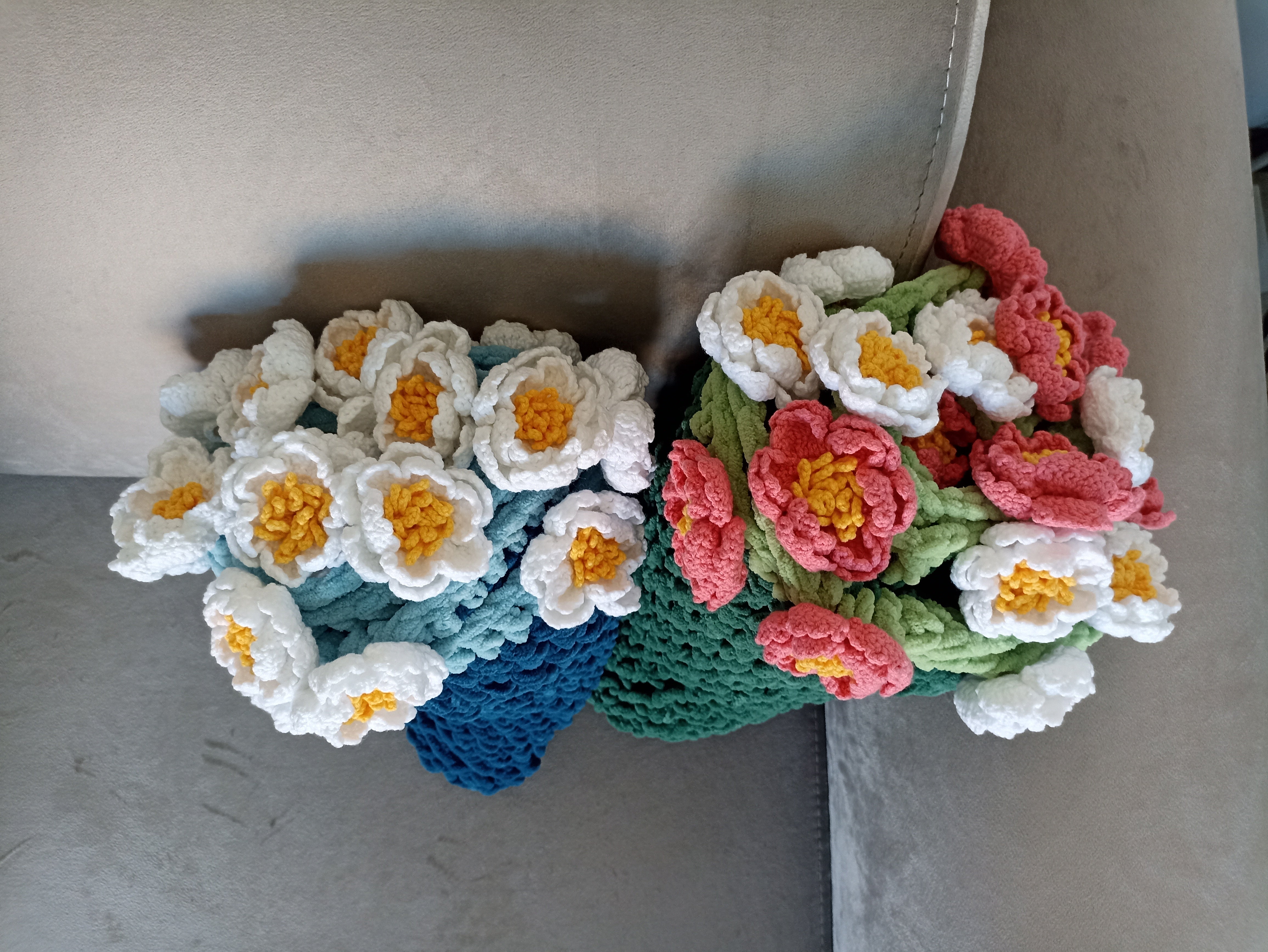 Handmade Crochet Daisy Bouquet Blanket (80 cm - 100 cm - 120 cm)