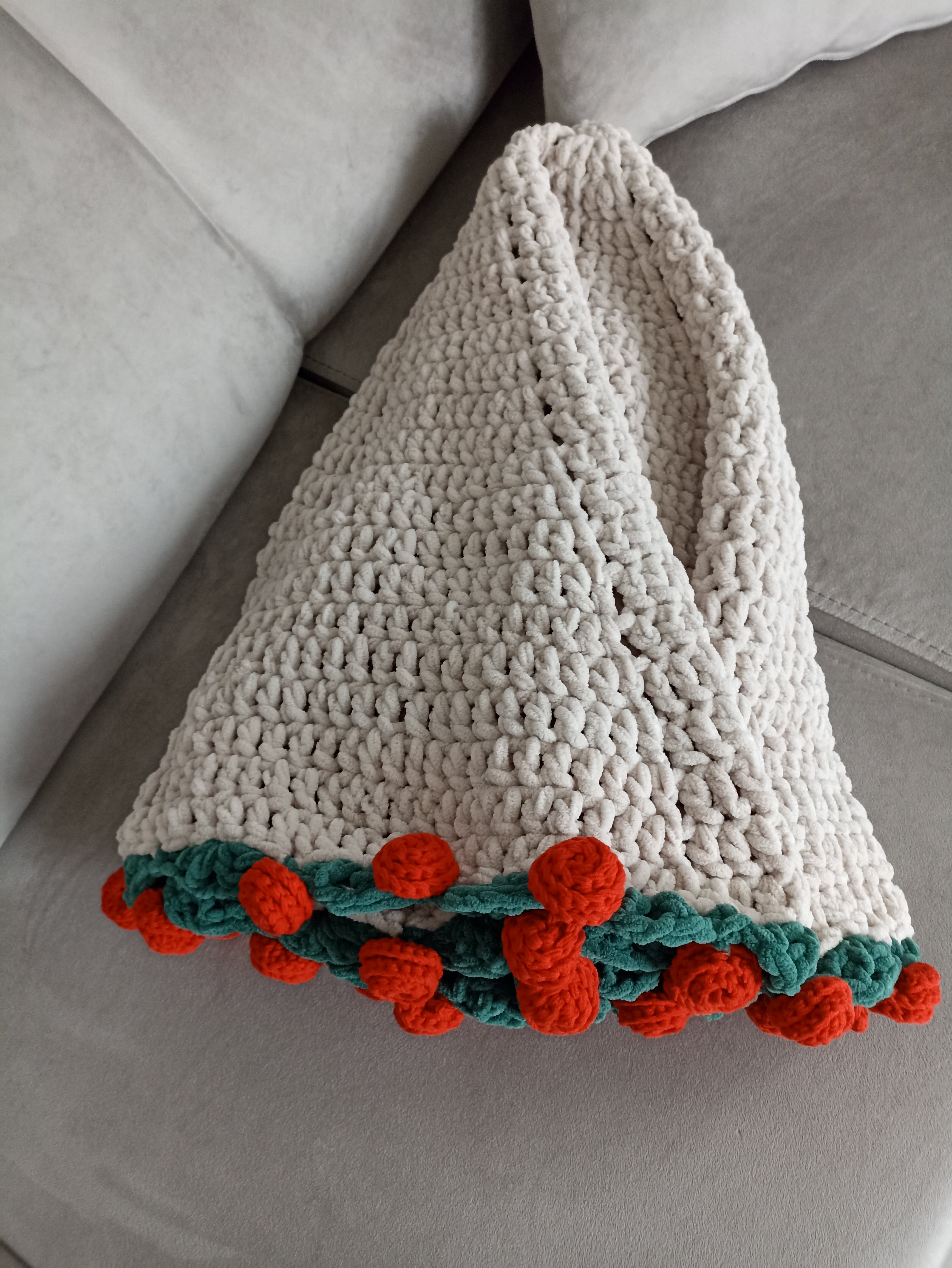 El Yapımı Kırmızı Gül Kadife Buket Battaniye (80 cm - 100 cm - 120 cm)