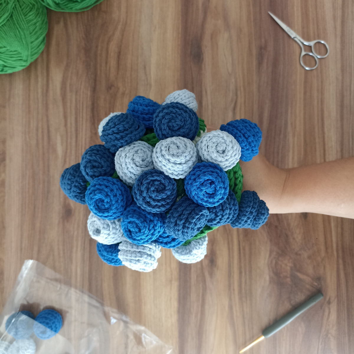 Handmade Crochet Red Rose Bouquet Blanket