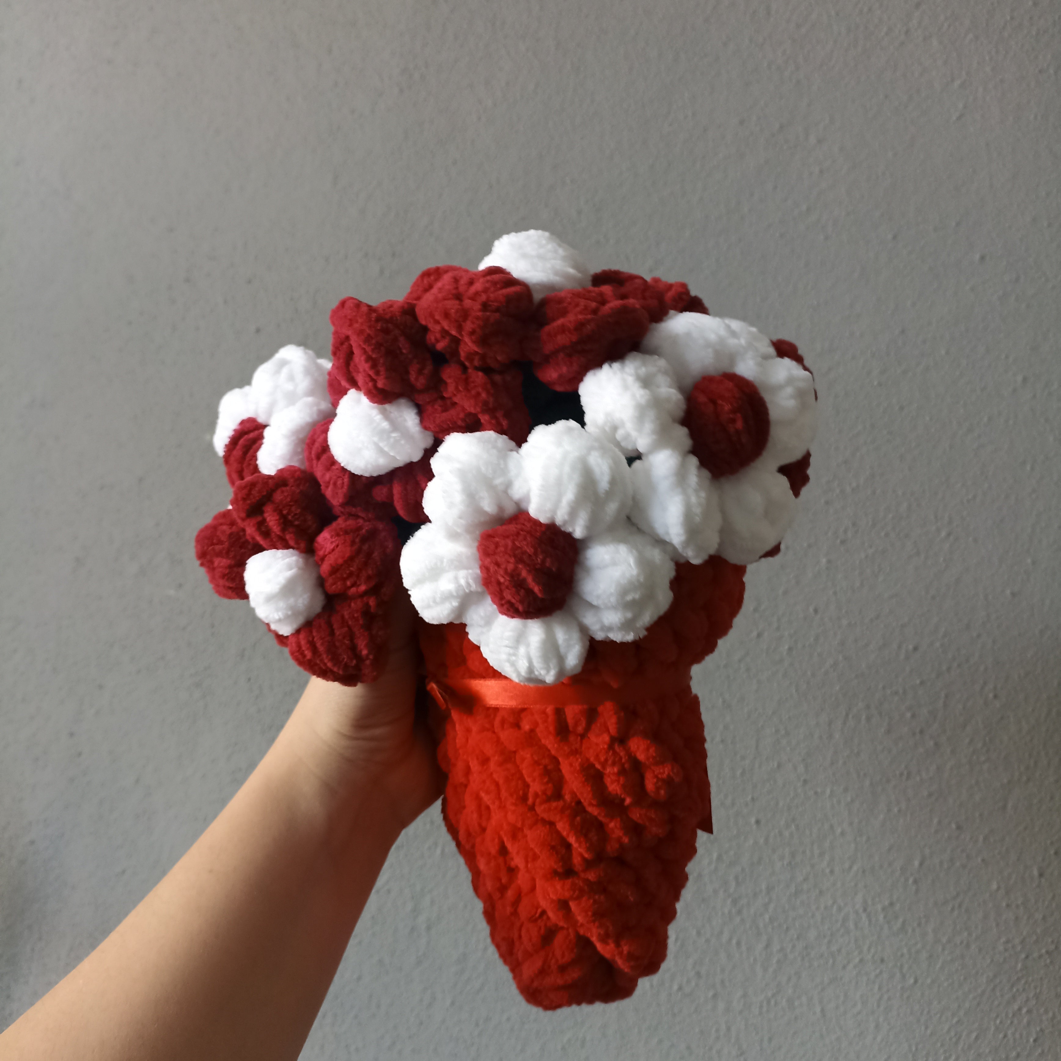 Puf Papatya Pofuduk Buket Battaniye - Örgü Buket Battaniye (80 cm)