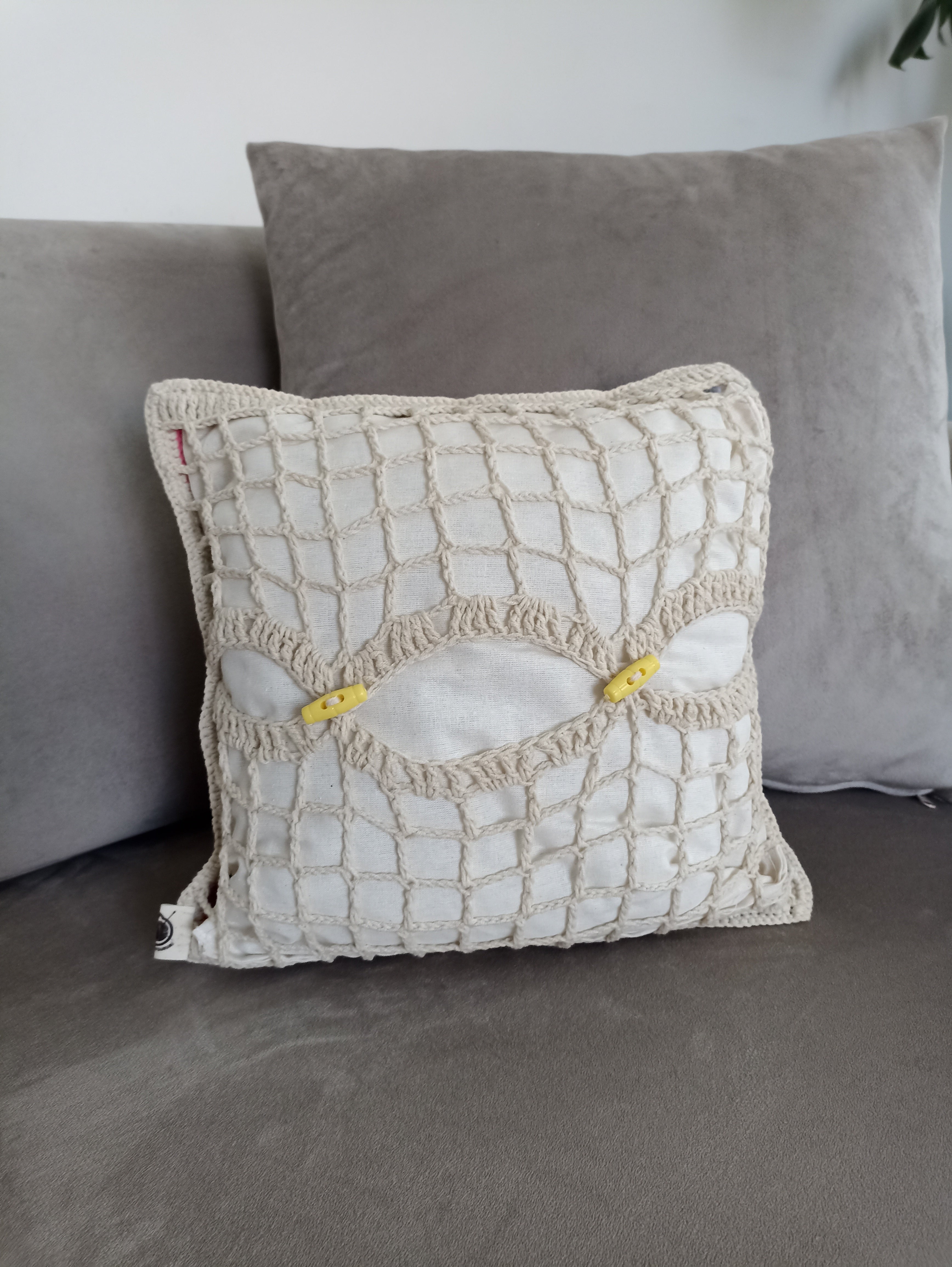 Cat and Dog Patterned Knitted Cushion Cover
