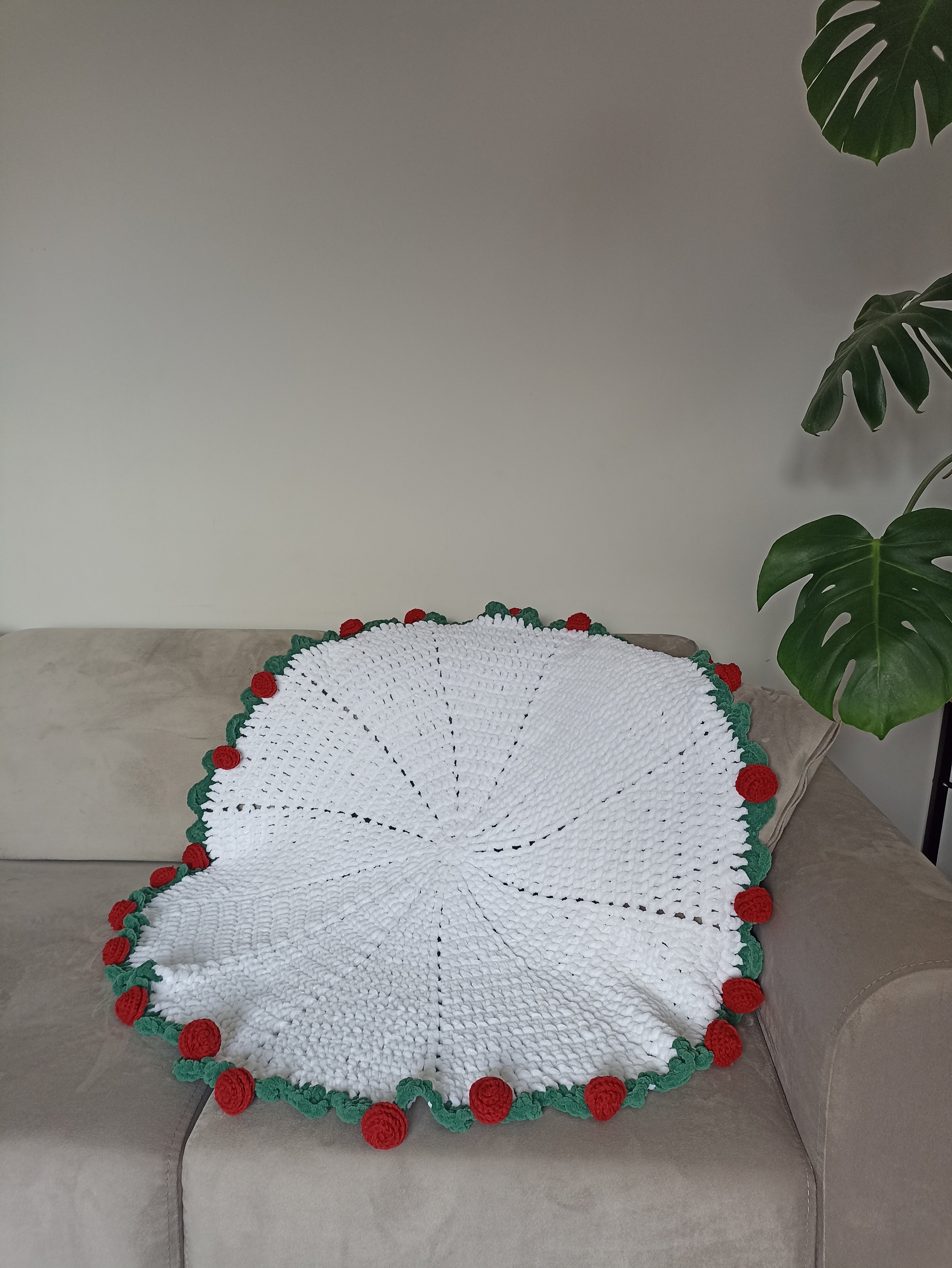El Yapımı Kırmızı Gül Kadife Buket Battaniye (80 cm - 100 cm - 120 cm)